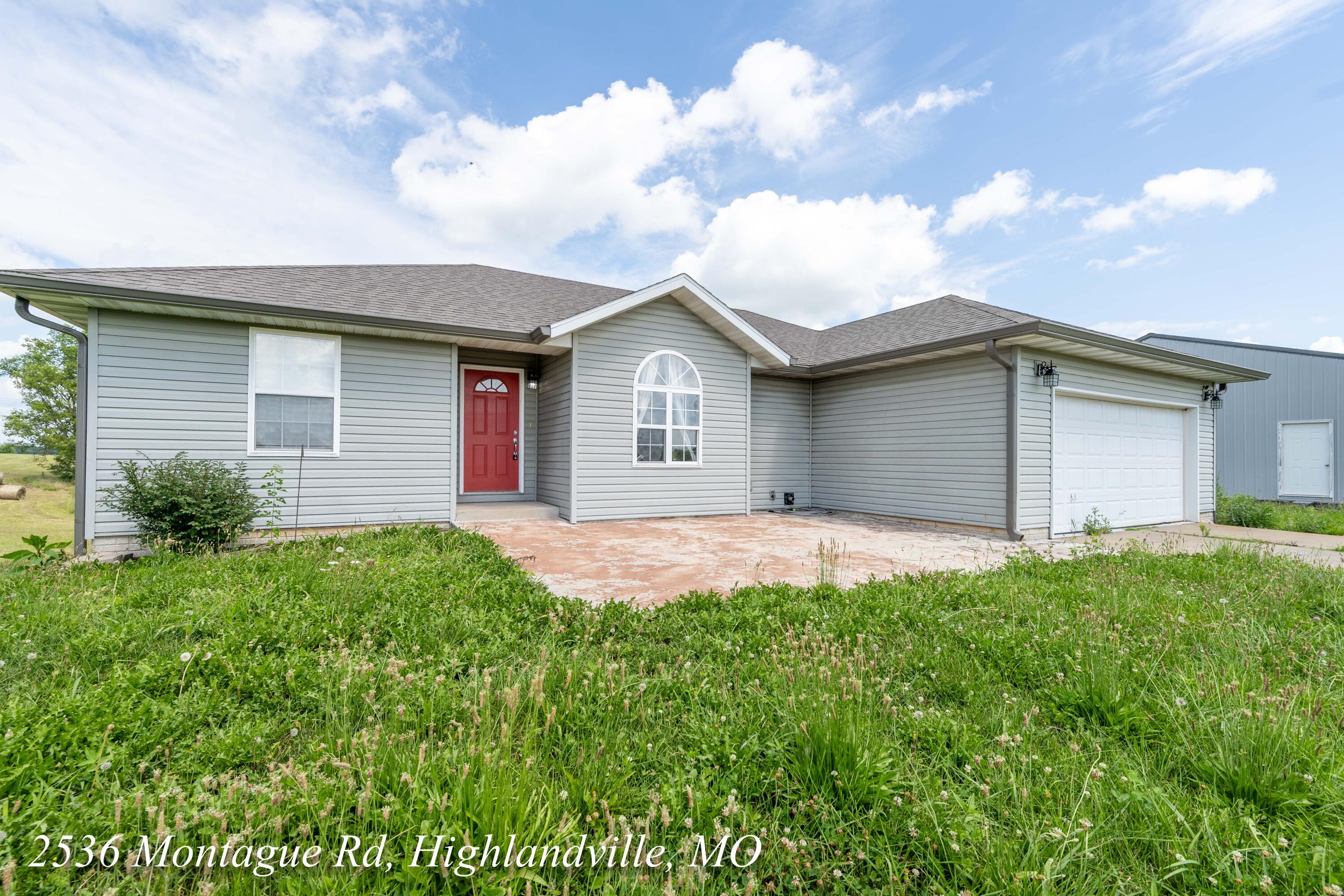 2536 Montague Road Property Photo 4