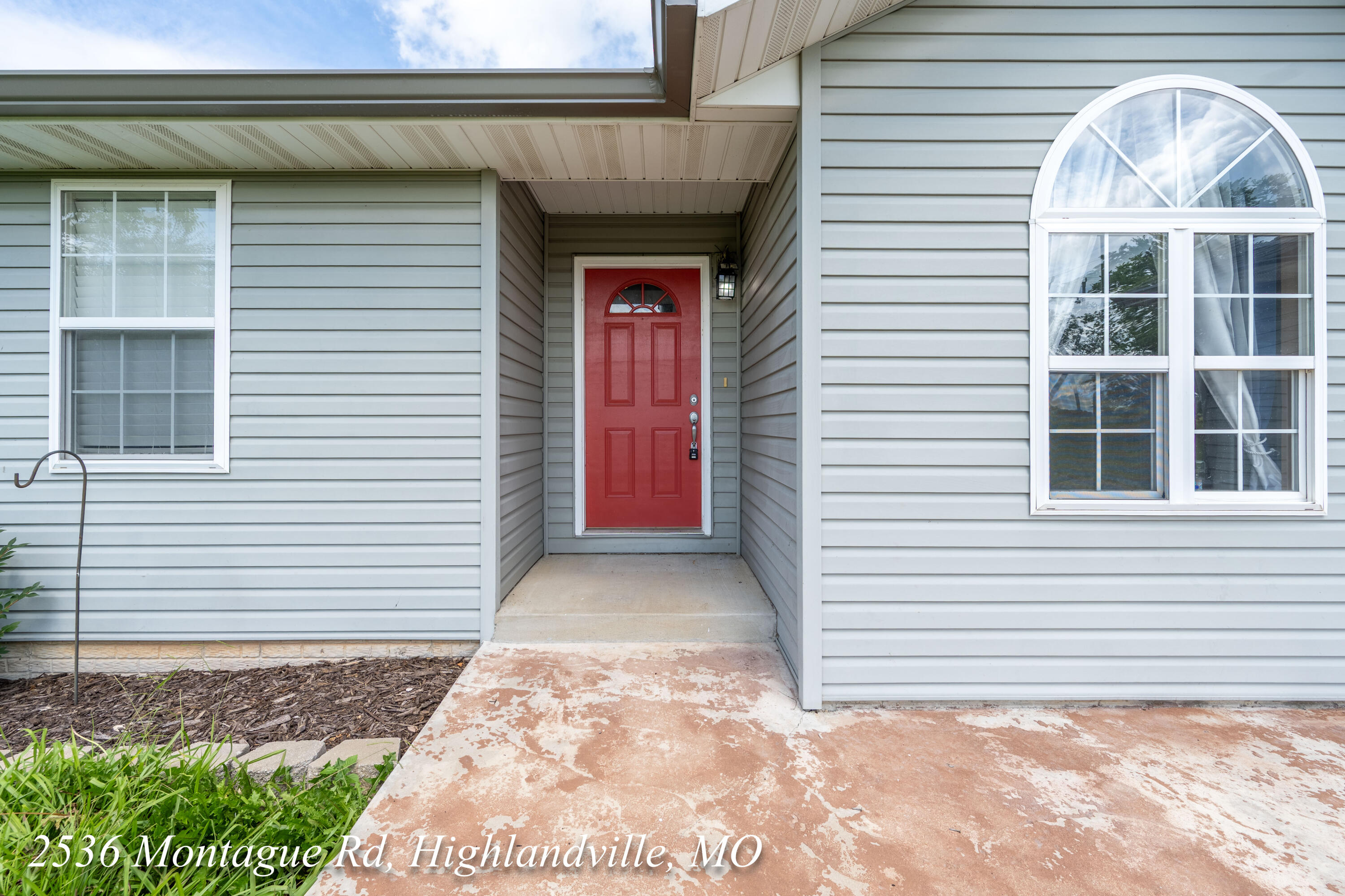 2536 Montague Road Property Photo 5
