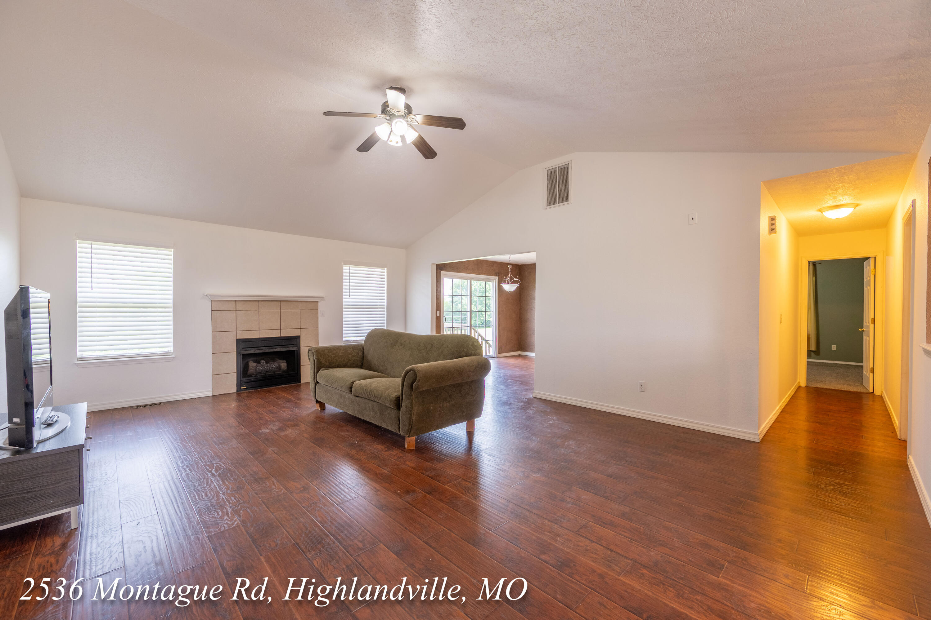 2536 Montague Road Property Photo 8