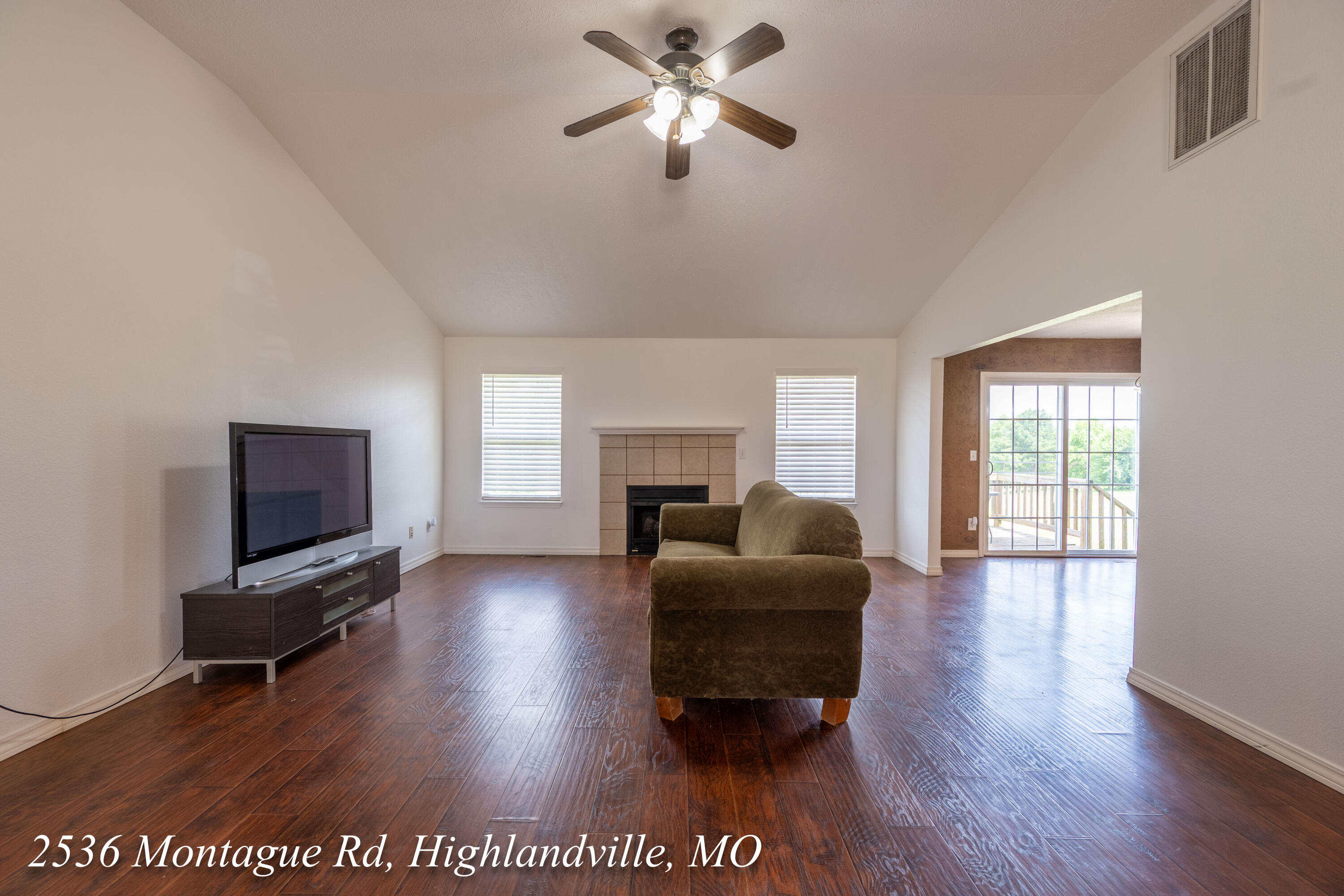 2536 Montague Road Property Photo 9