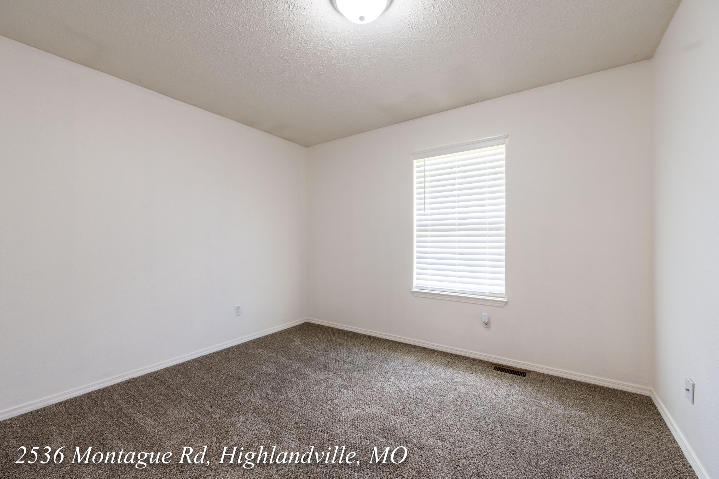 2536 Montague Road Property Photo 36