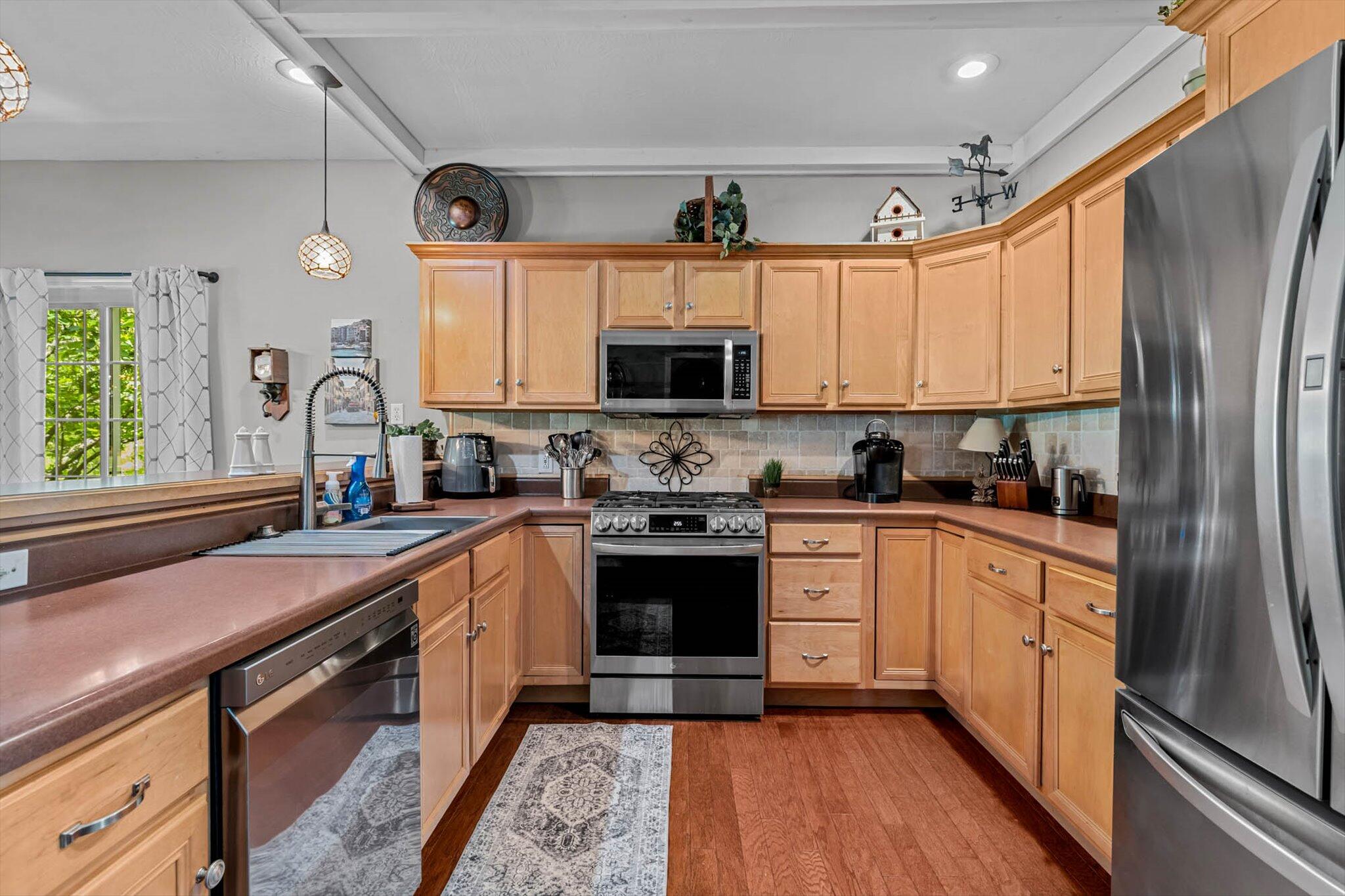 701 East Bayshore Drive Property Photo 16