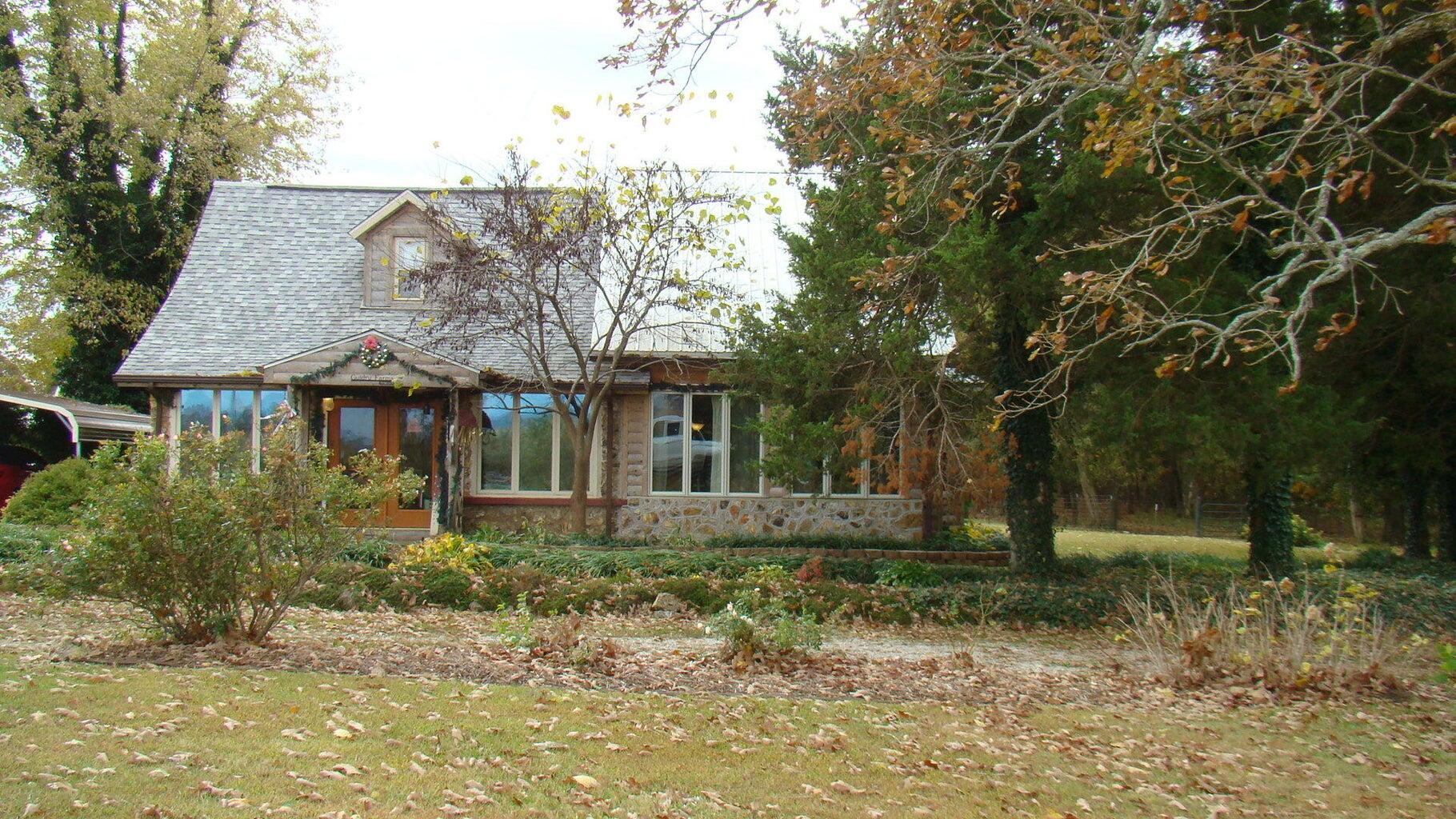 7702 County Road 2800 Property Photo 1
