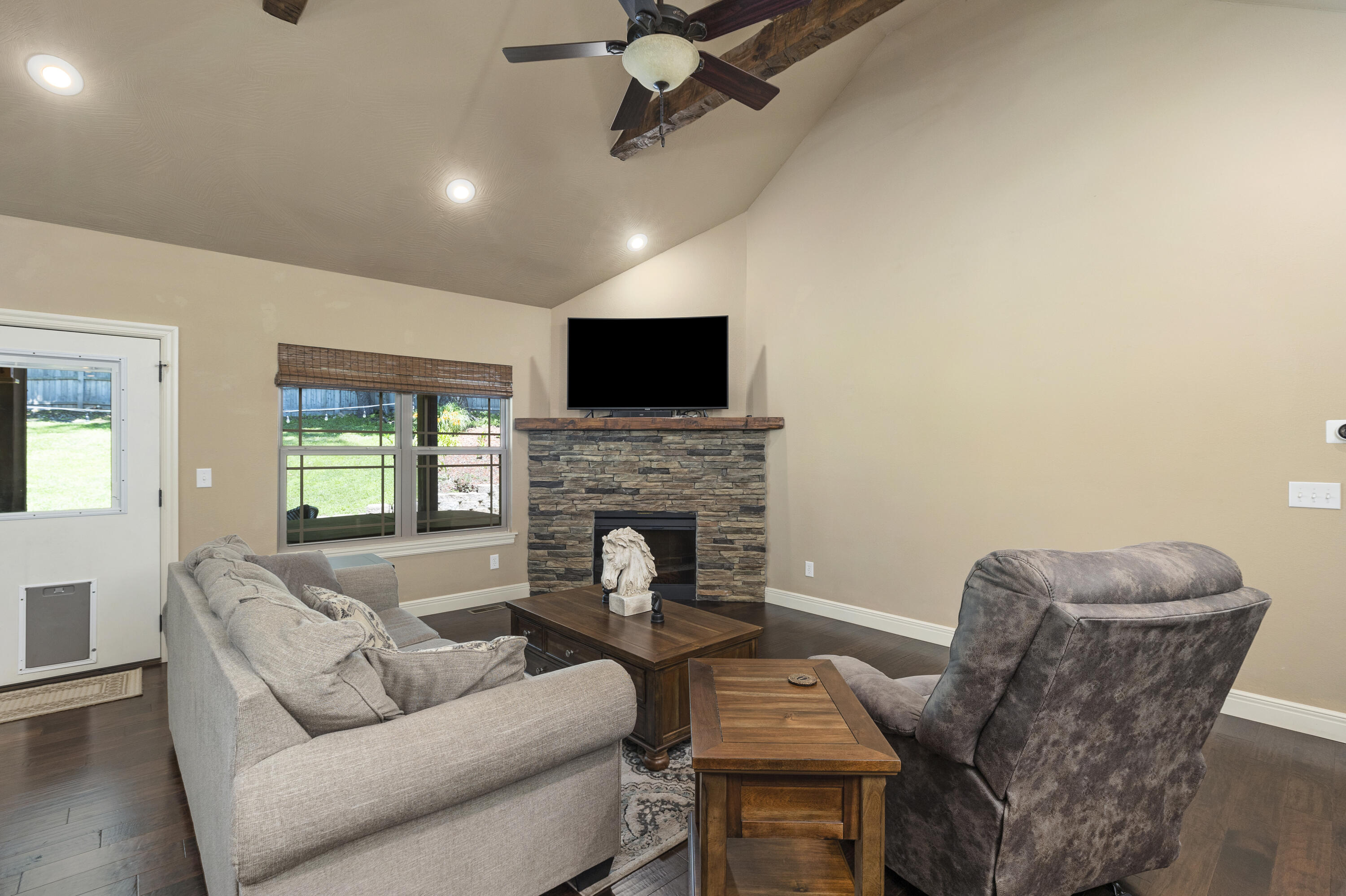 134 North Peach Brook Property Photo 5