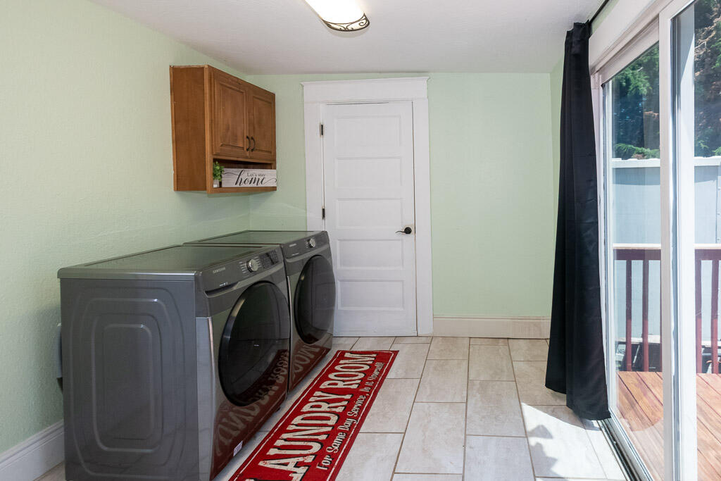 628 West Lynn Street Property Photo 28