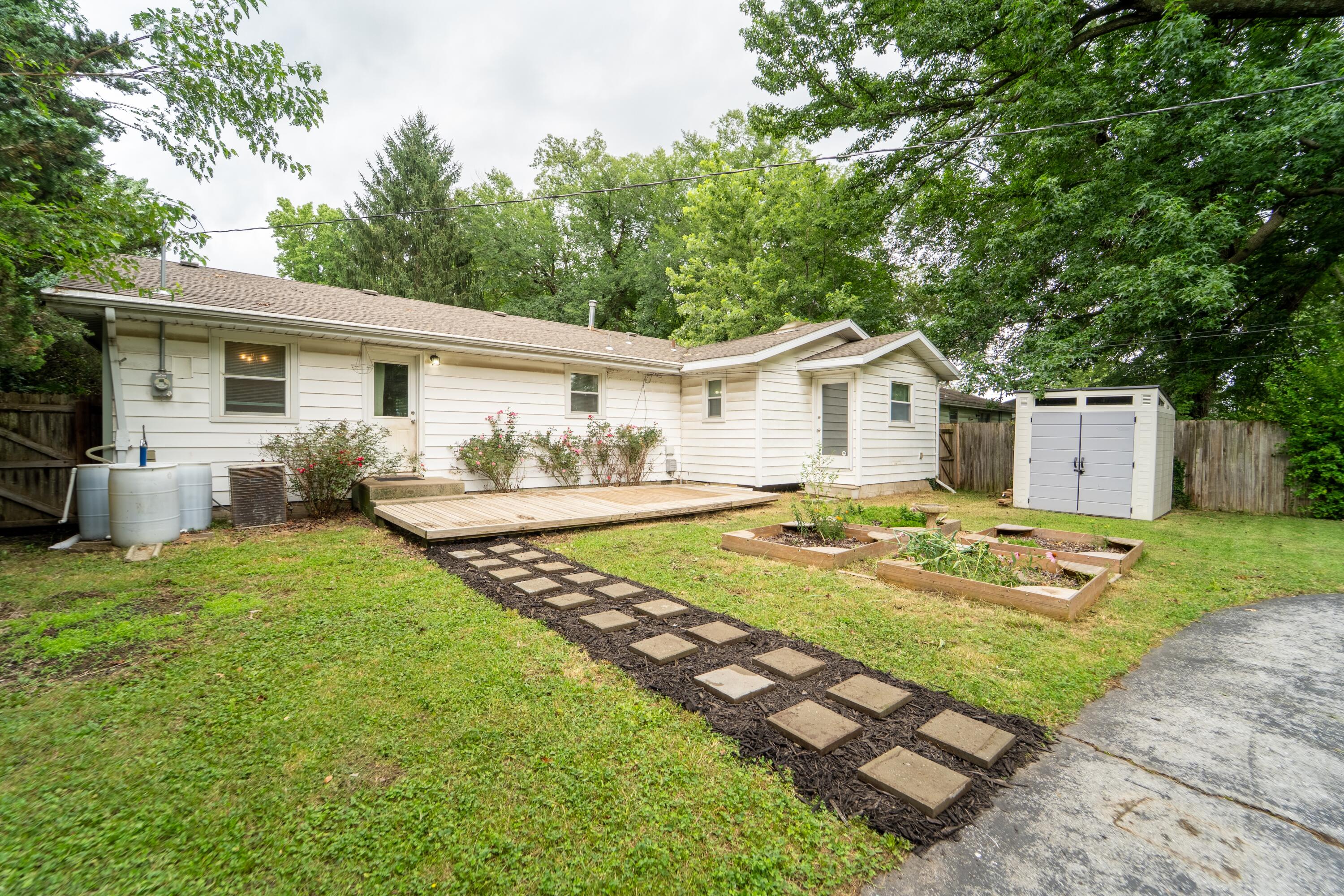 1520 East Seminole Street Property Photo 3