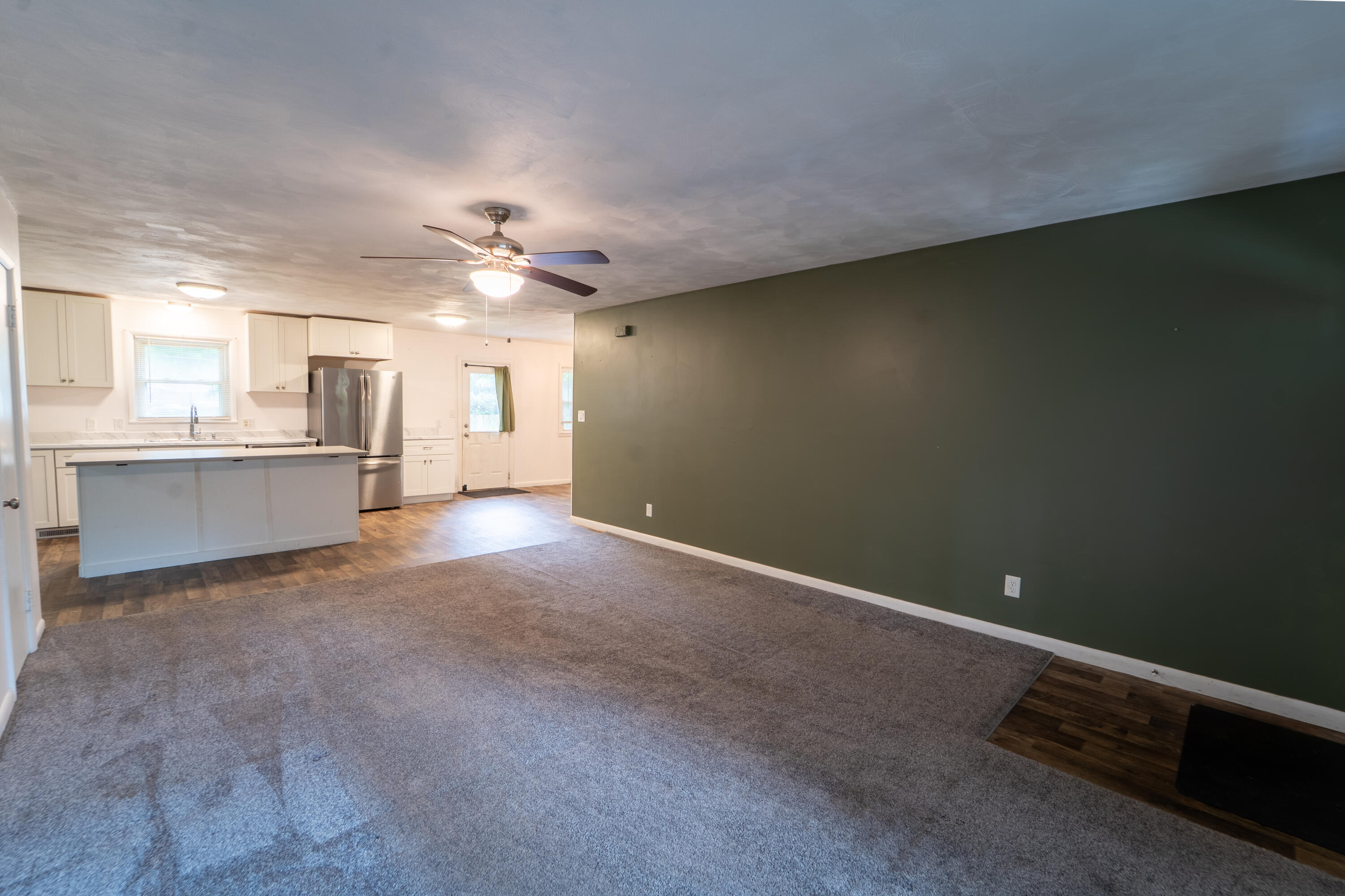 1520 East Seminole Street Property Photo 6