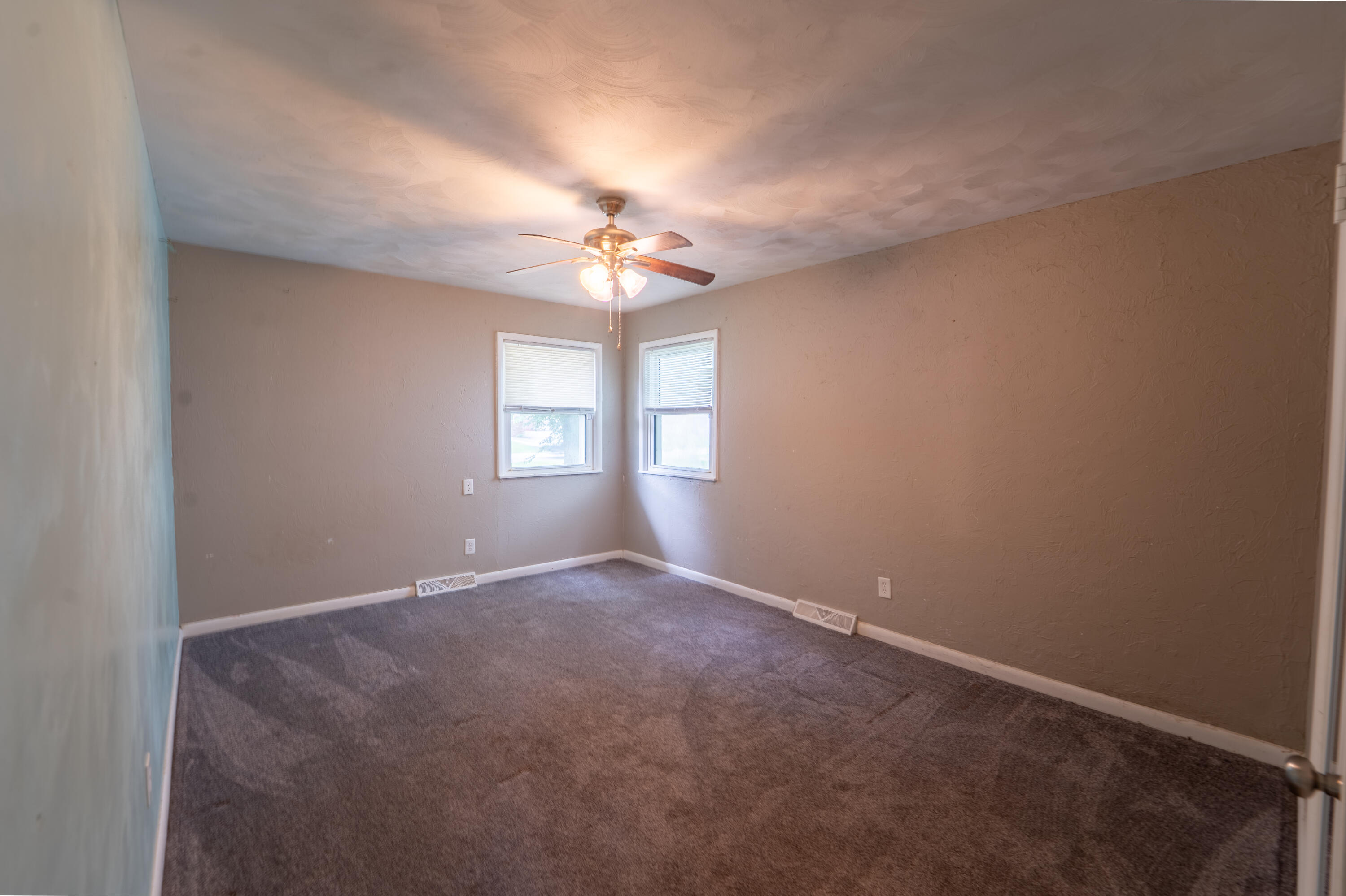 1520 East Seminole Street Property Photo 21