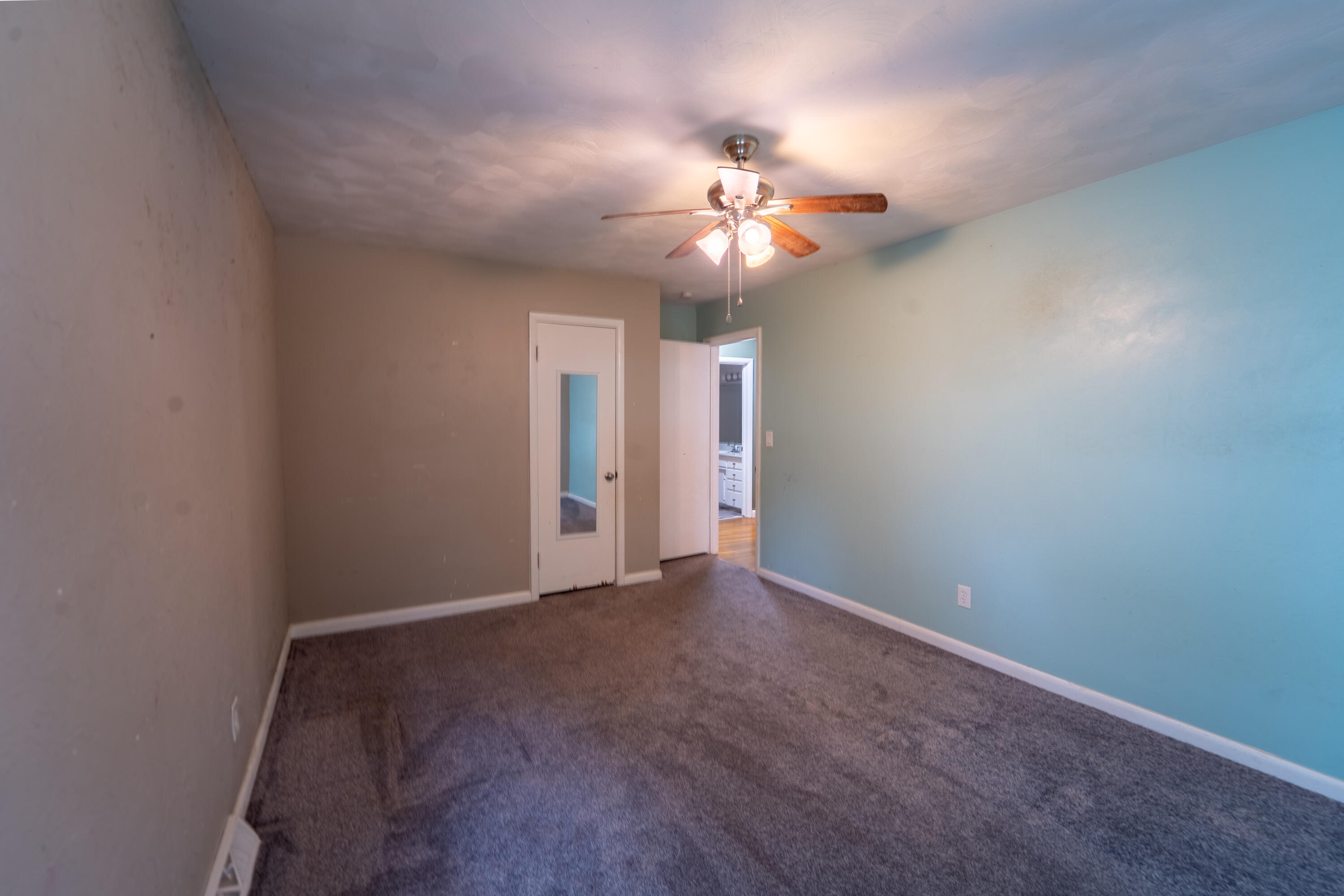 1520 East Seminole Street Property Photo 22
