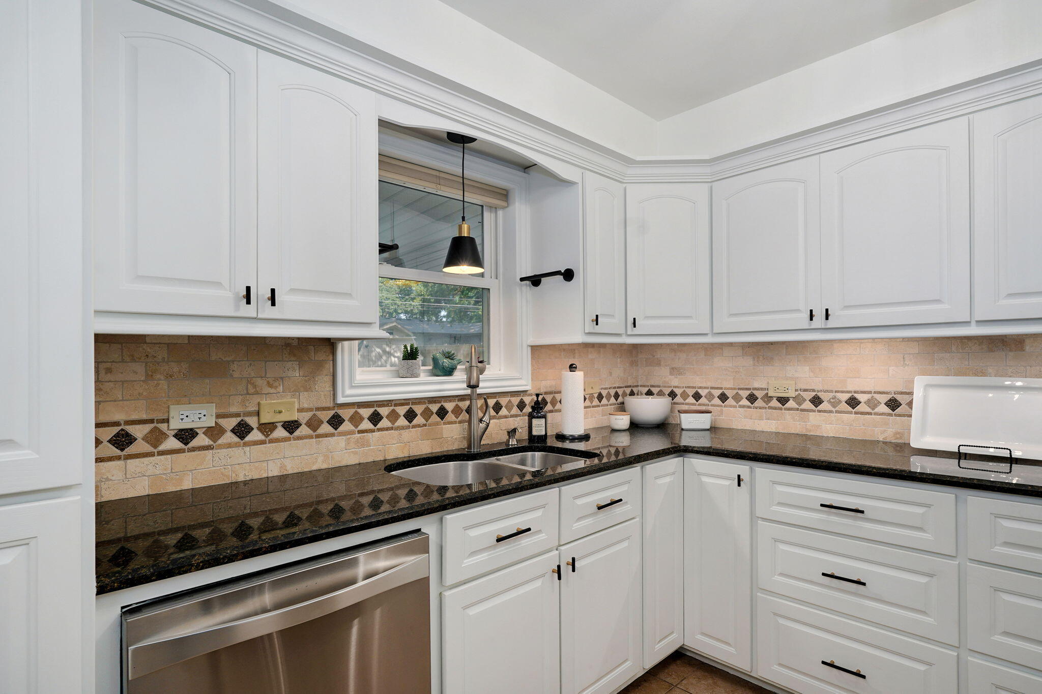 1923 South Cedarbrook Avenue Property Photo 13