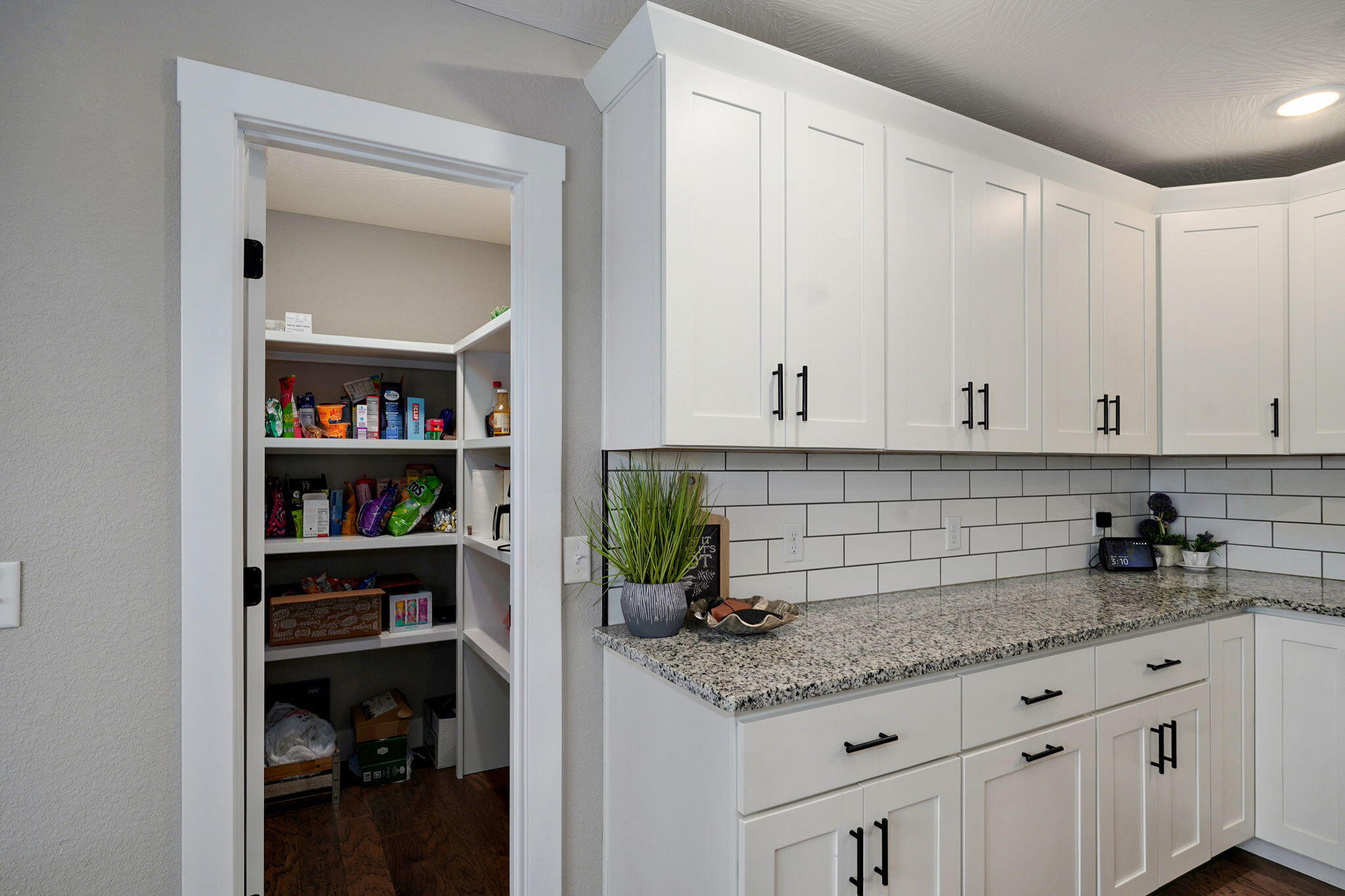 917 West Charlotte Street Property Photo 14