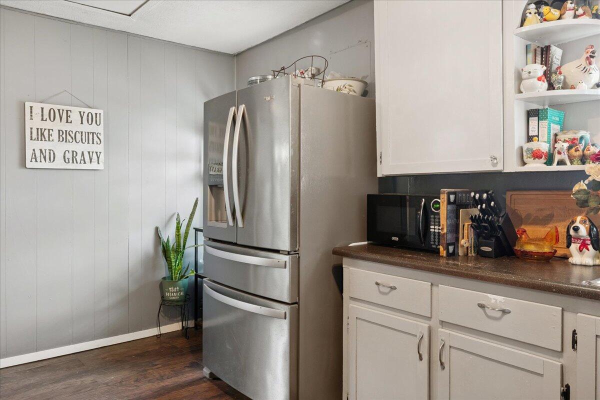 1188 Emerald Road Property Photo 11