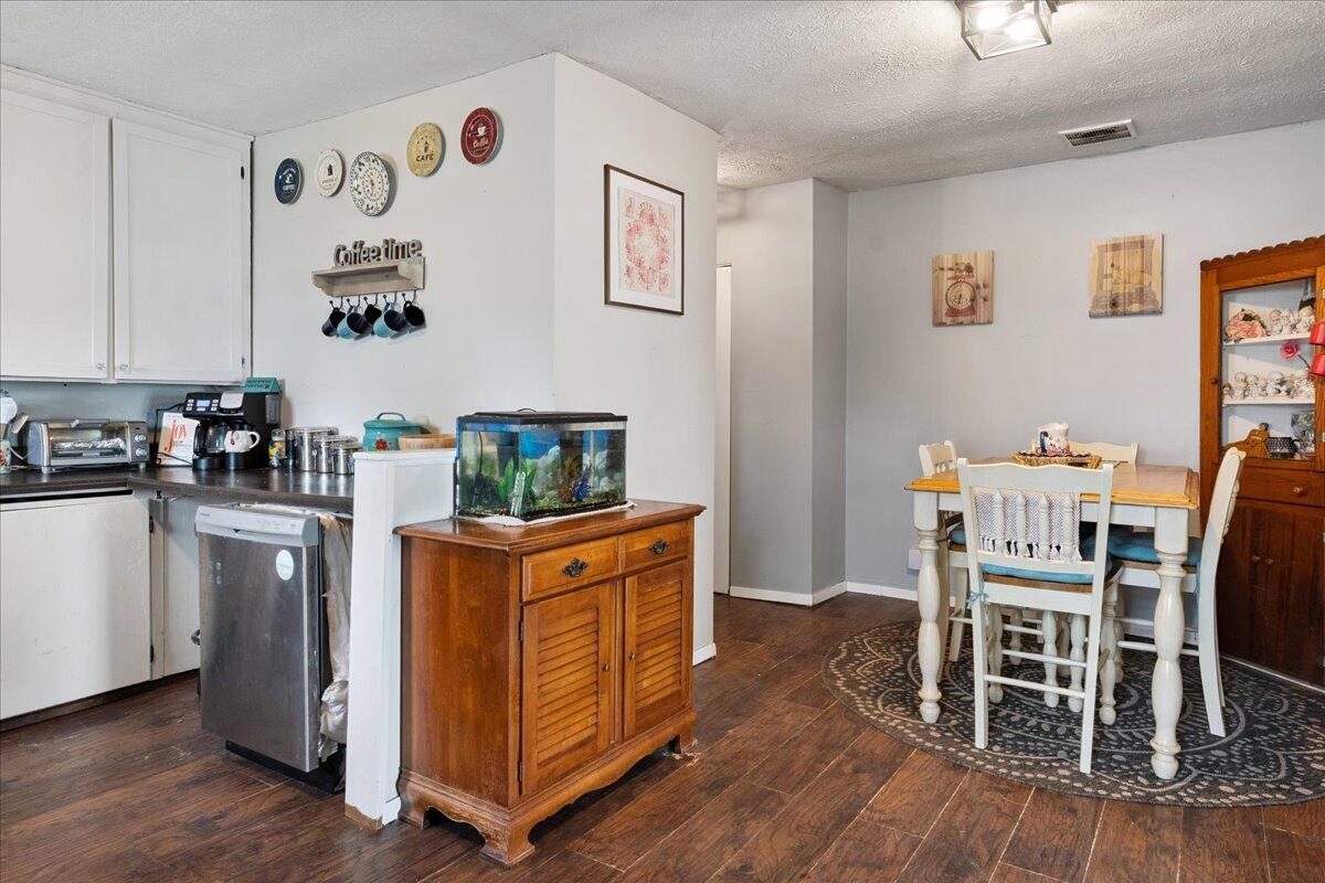 1188 Emerald Road Property Photo 13