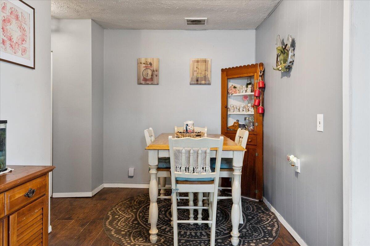 1188 Emerald Road Property Photo 14