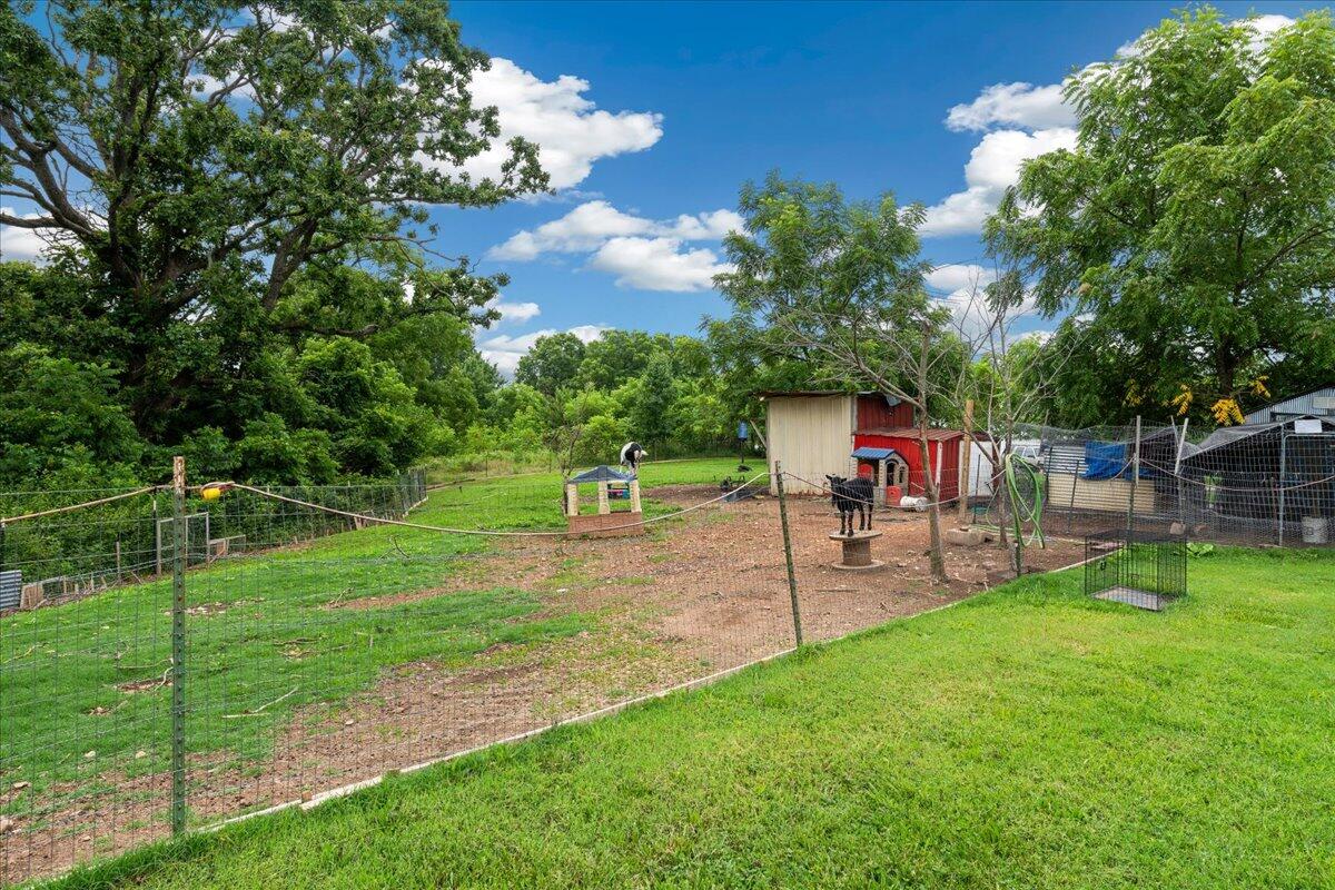 1188 Emerald Road Property Photo 26