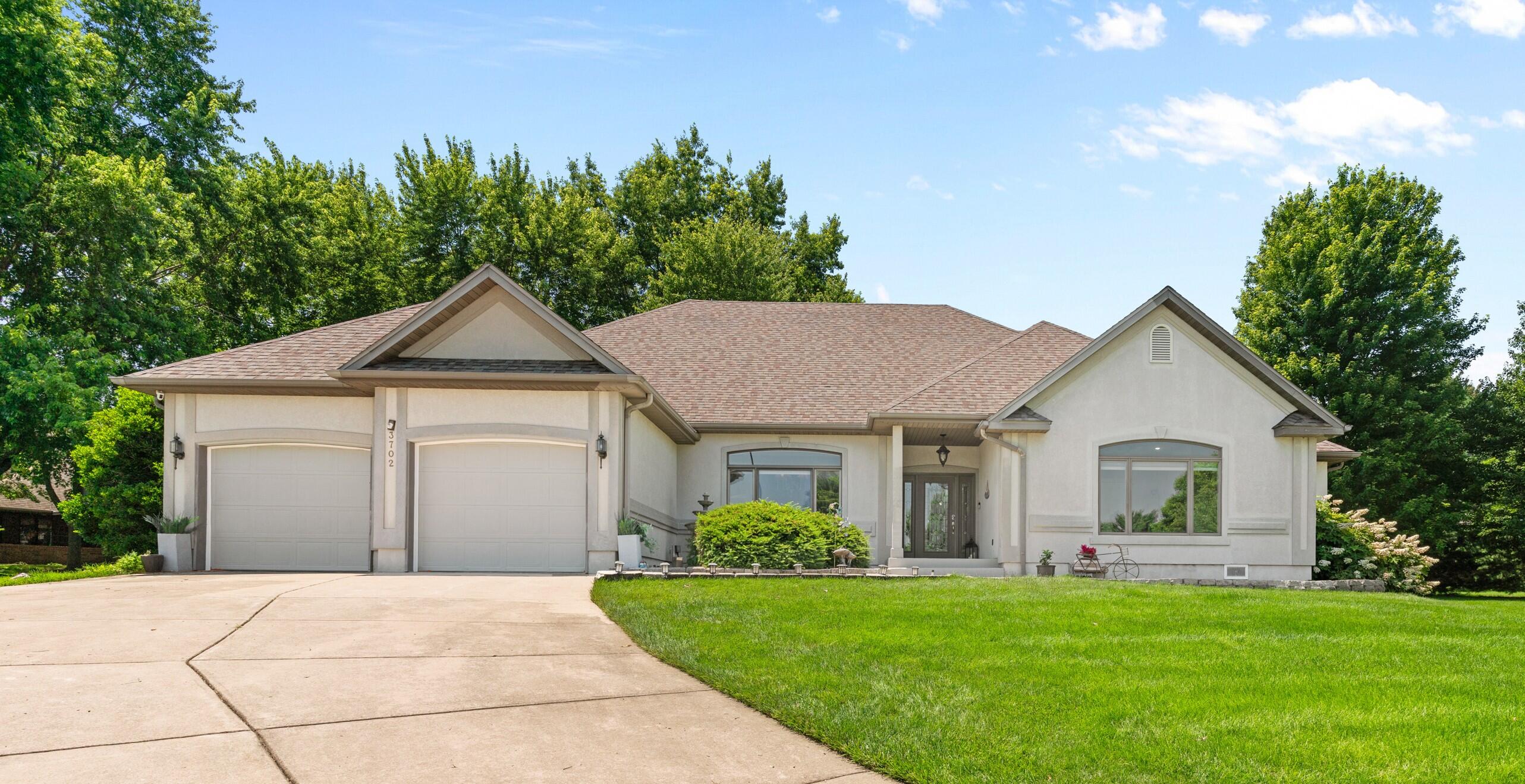 3702 East Dartmoor Court Property Photo 1