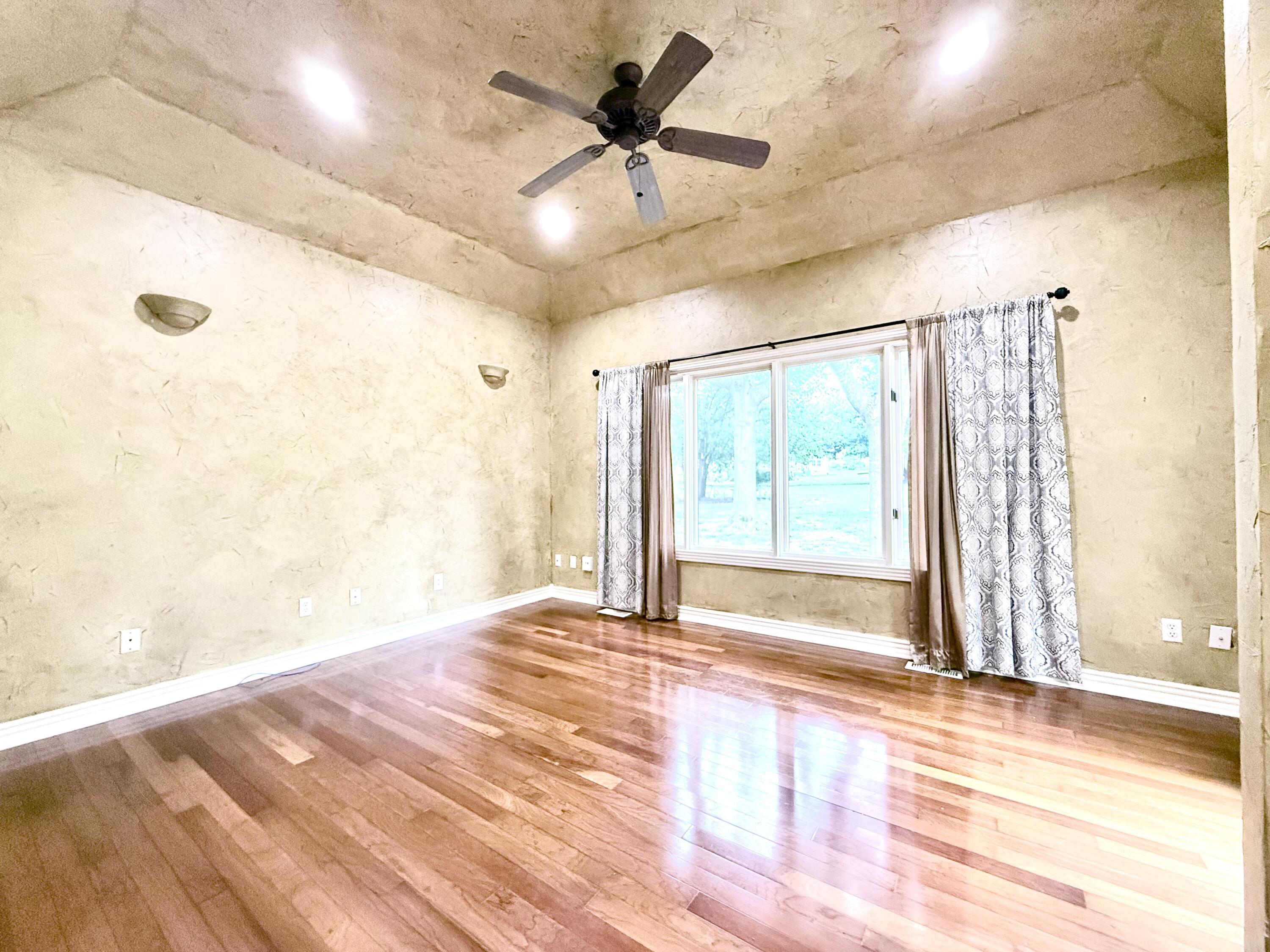 3702 East Dartmoor Court Property Photo 11