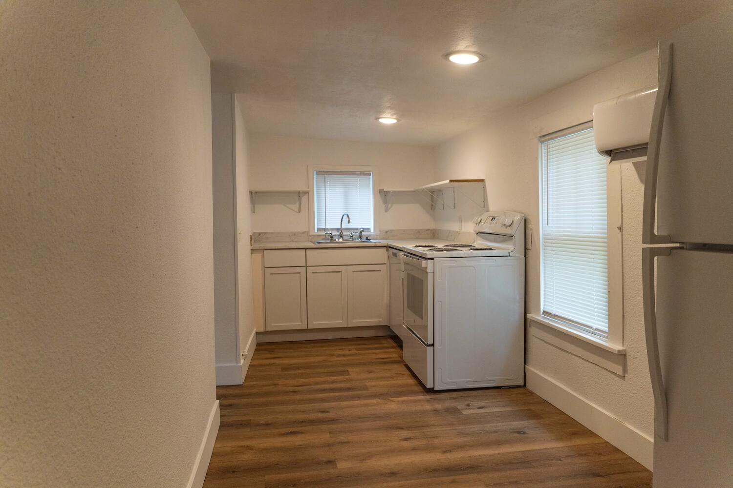 1206 North Clifton Avenue Property Photo 11