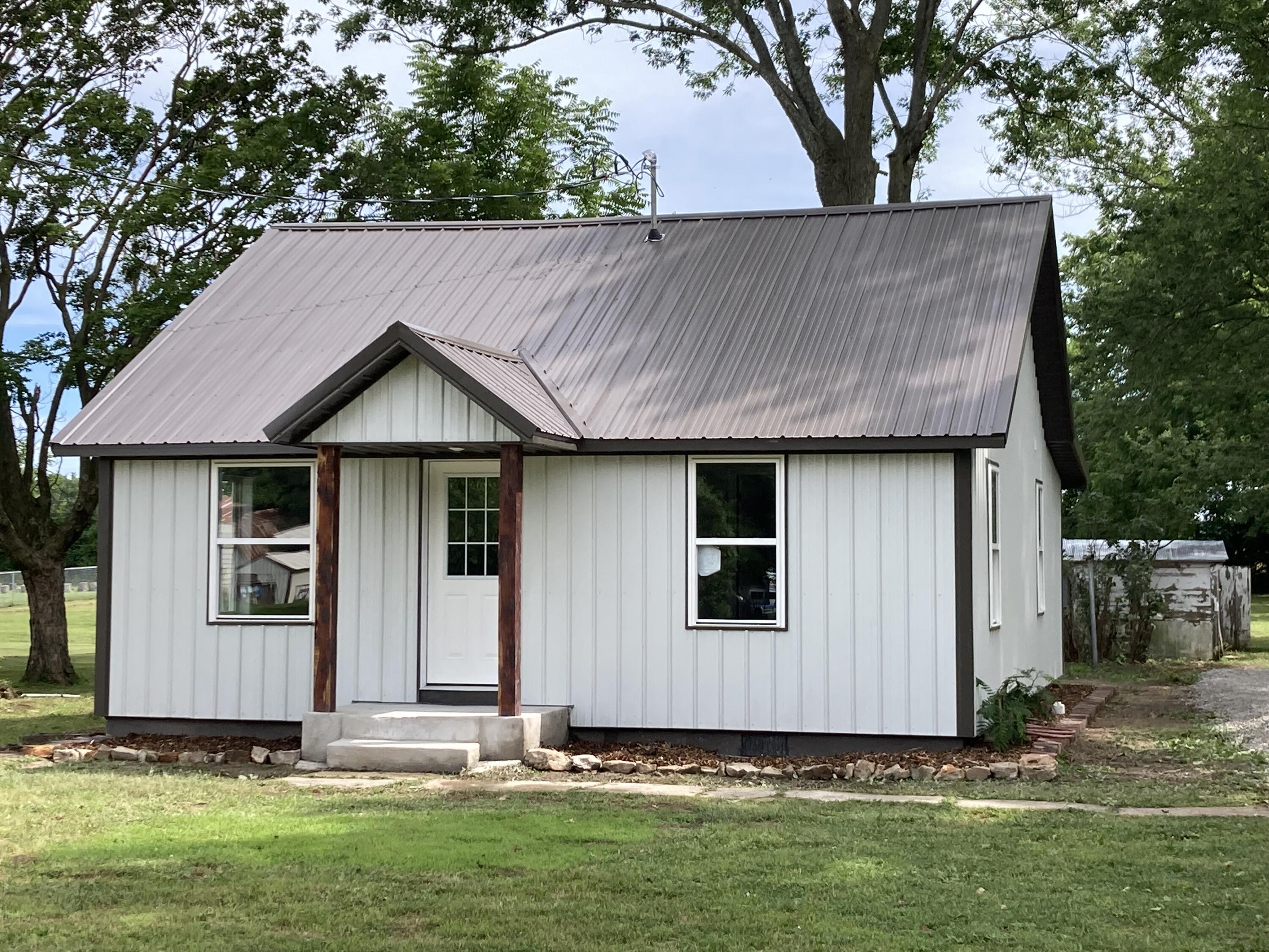 507 West Clouse Street Property Photo 1