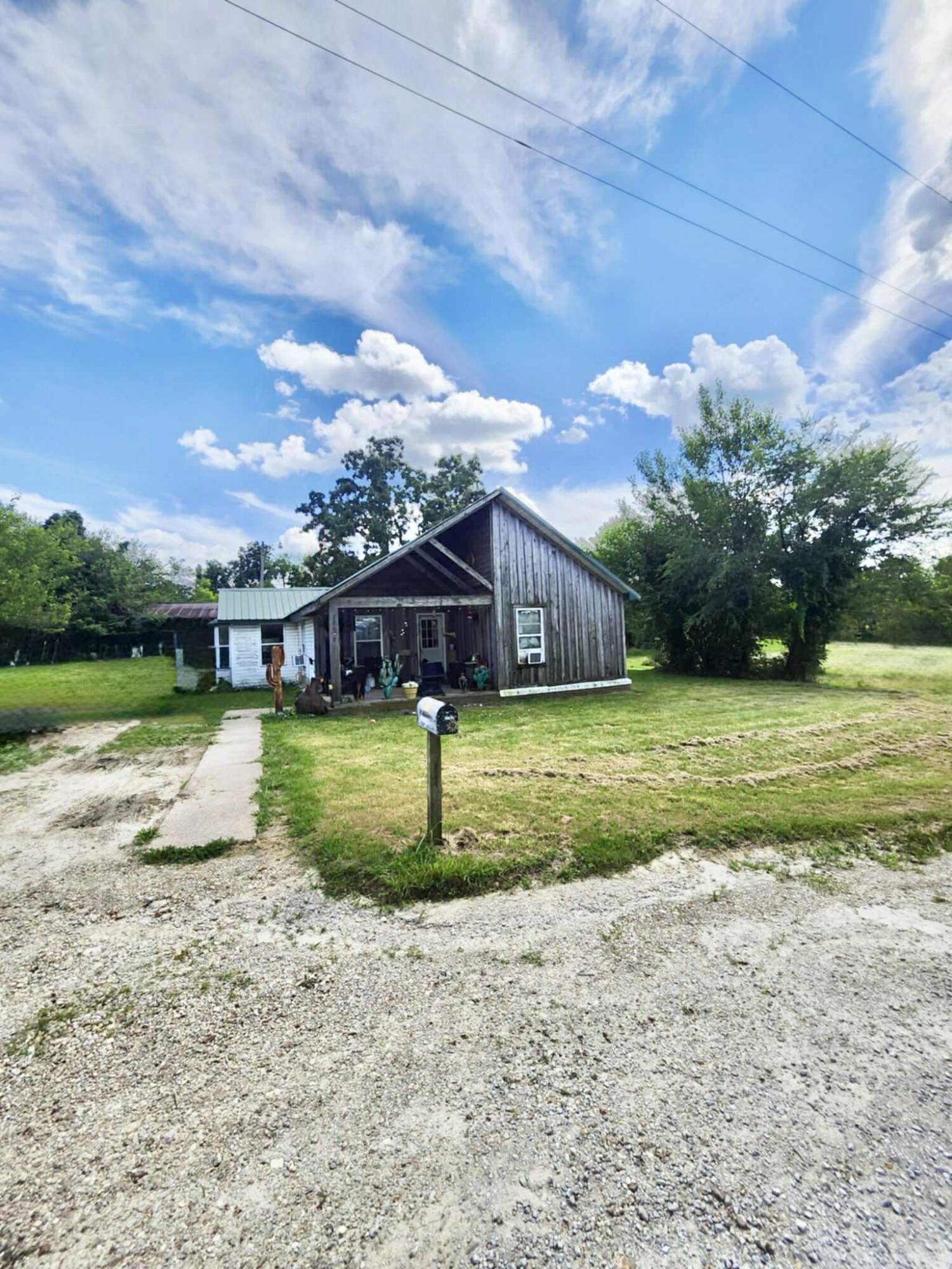10090 Sunshine Drive Property Photo 1
