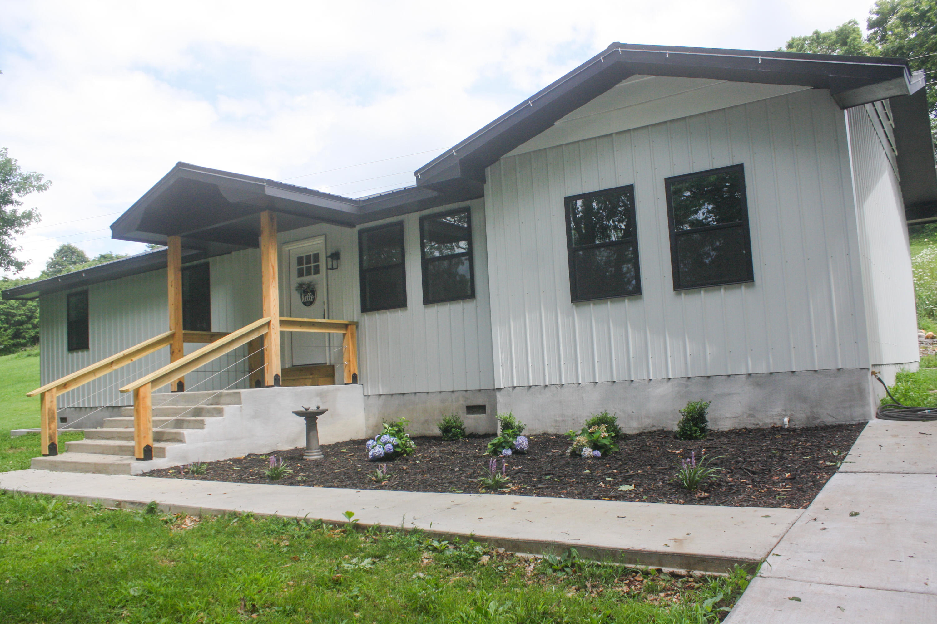 1526 Ozark Road Property Photo 1