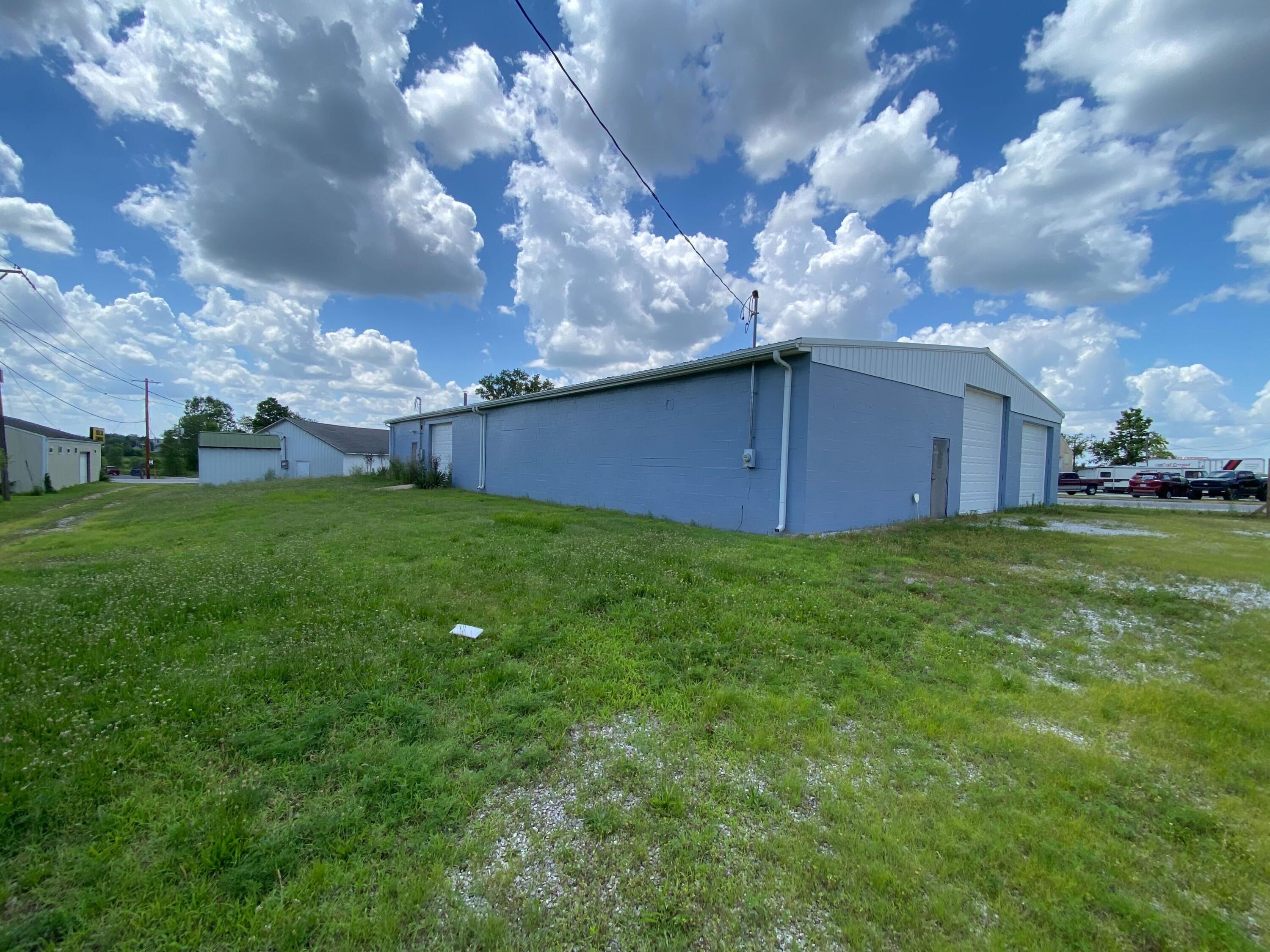 625 West Main Street Property Photo 1