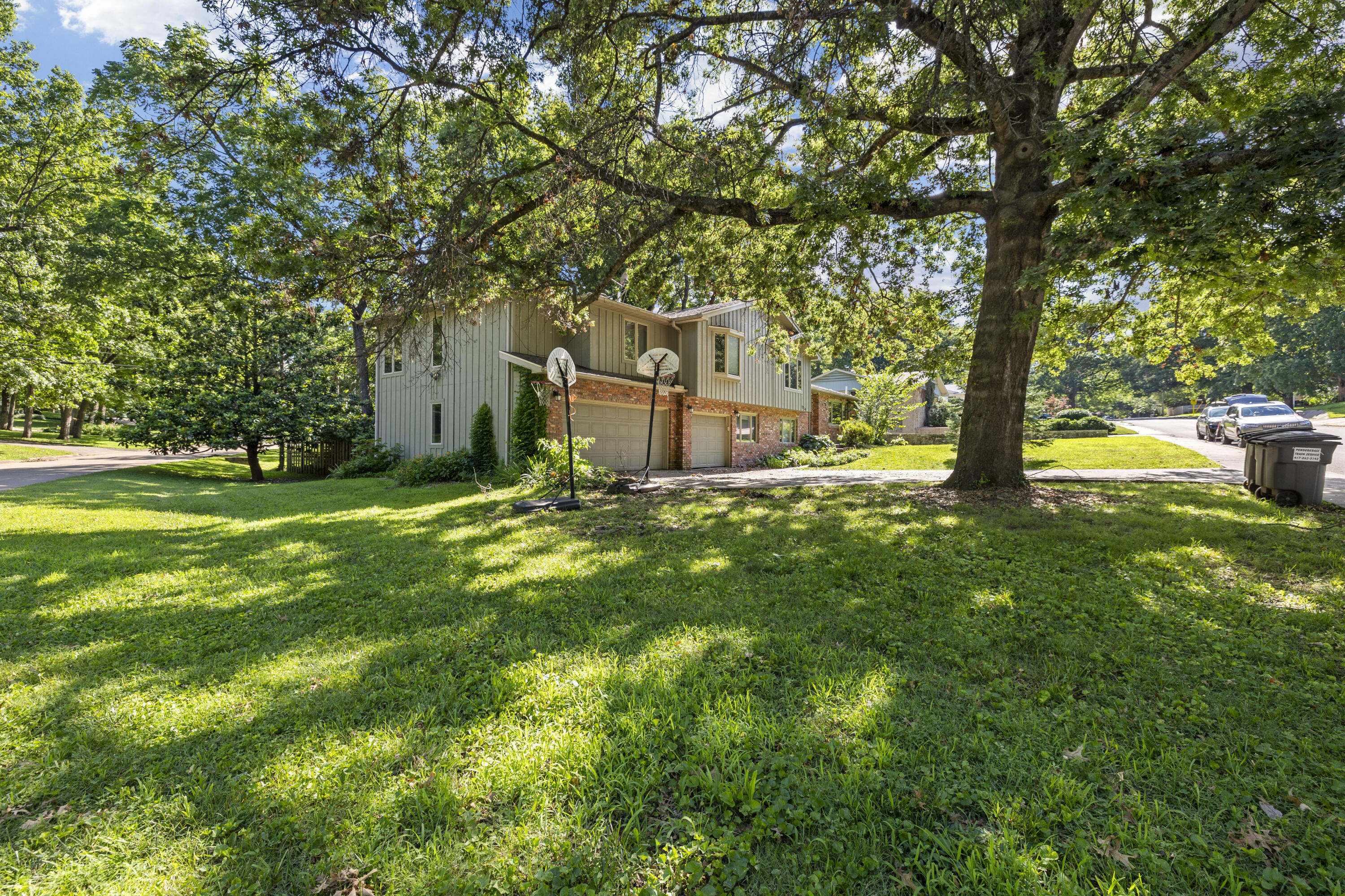 2266 East Barataria Street Property Photo 4