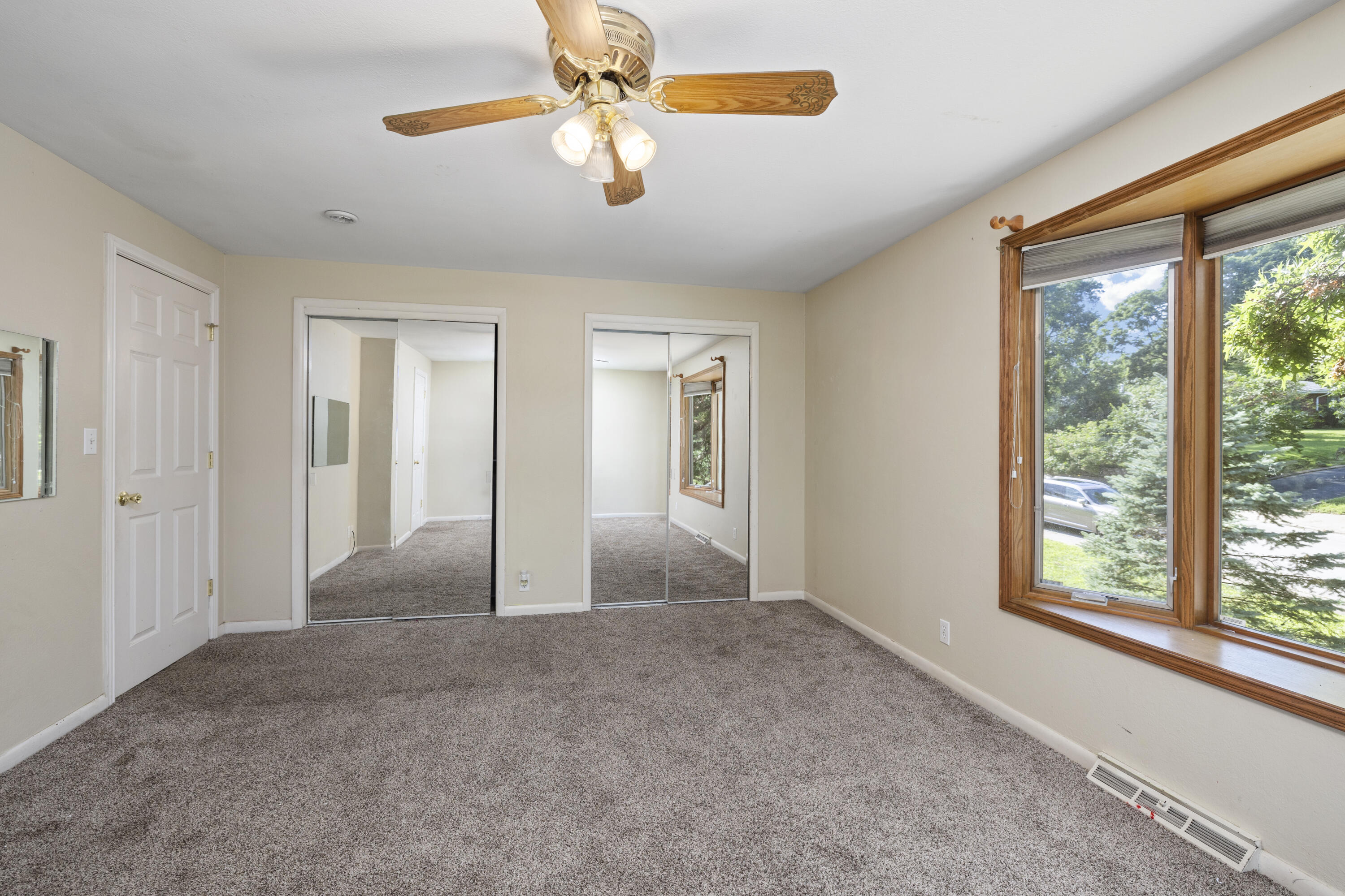 2266 East Barataria Street Property Photo 21