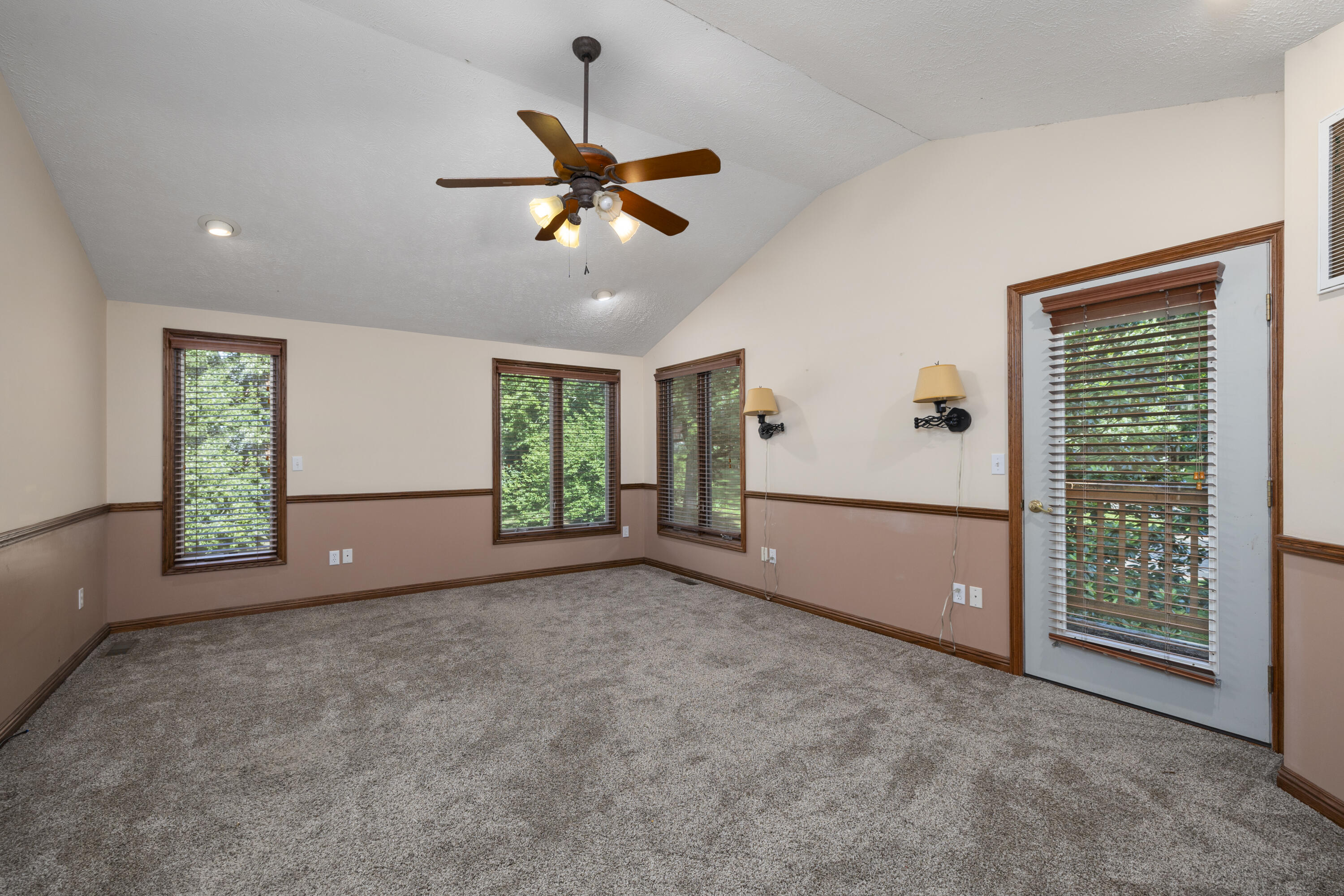 2266 East Barataria Street Property Photo 23