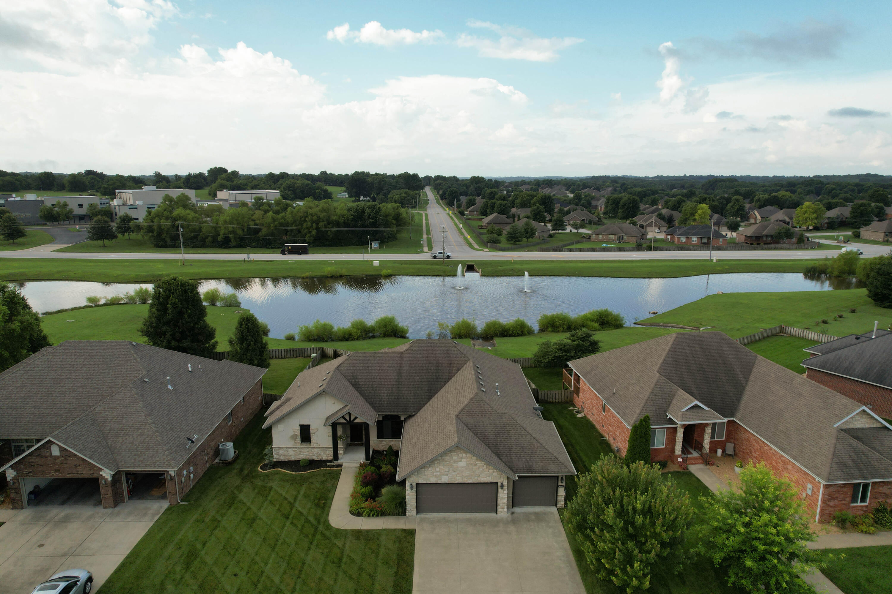 4604 East Kentbrook Drive Property Photo 35