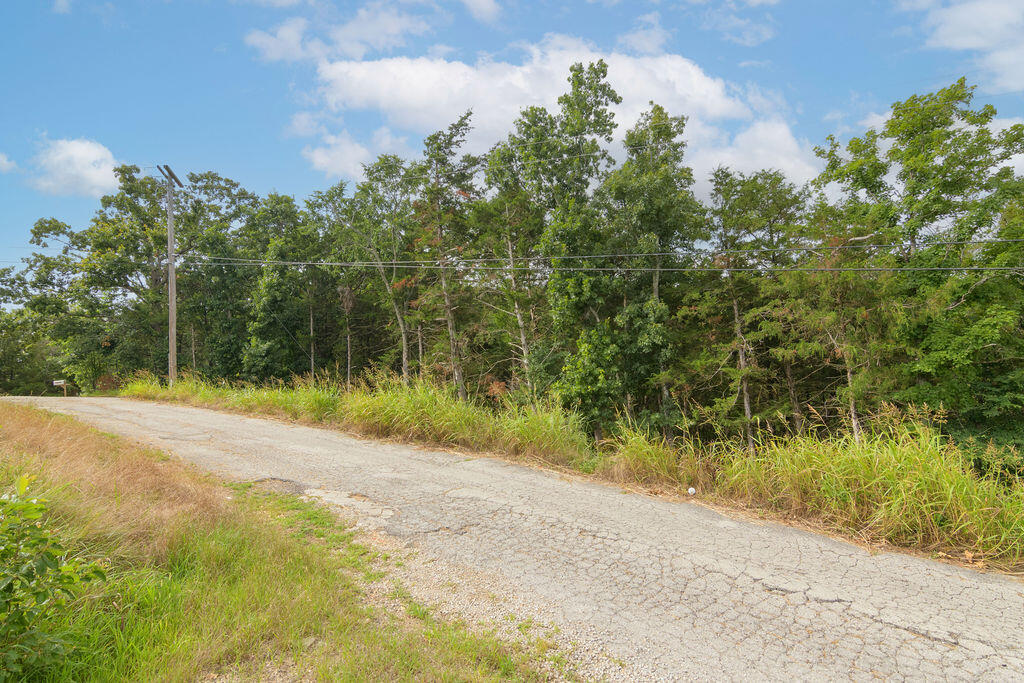 2028 Indian Point Road Property Photo 13