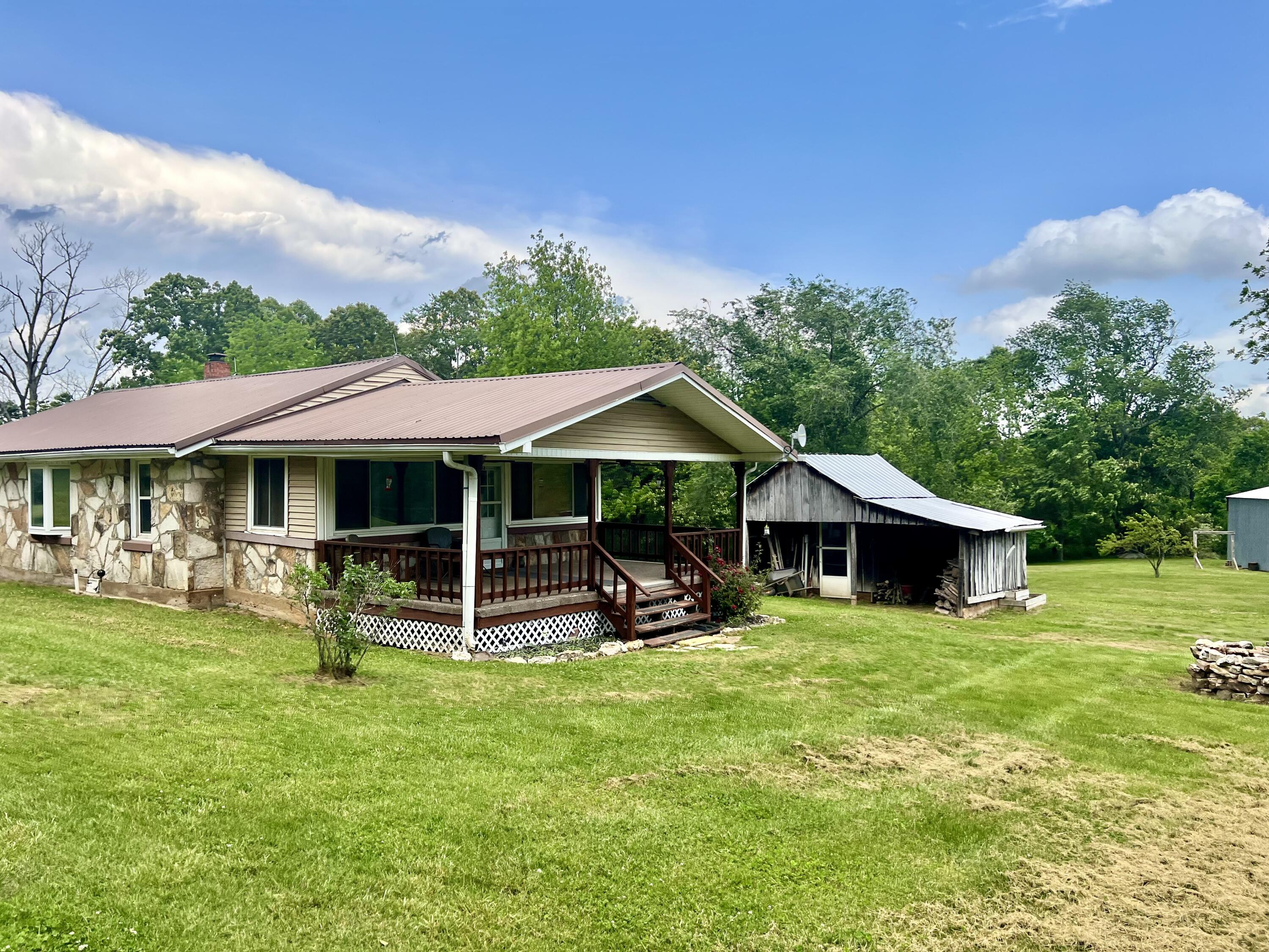 1380 County Road 219 Property Photo 4