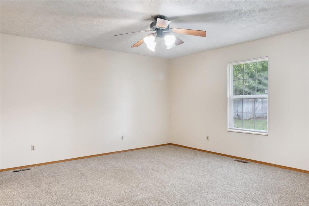 2830 North Washington Avenue Property Photo 17