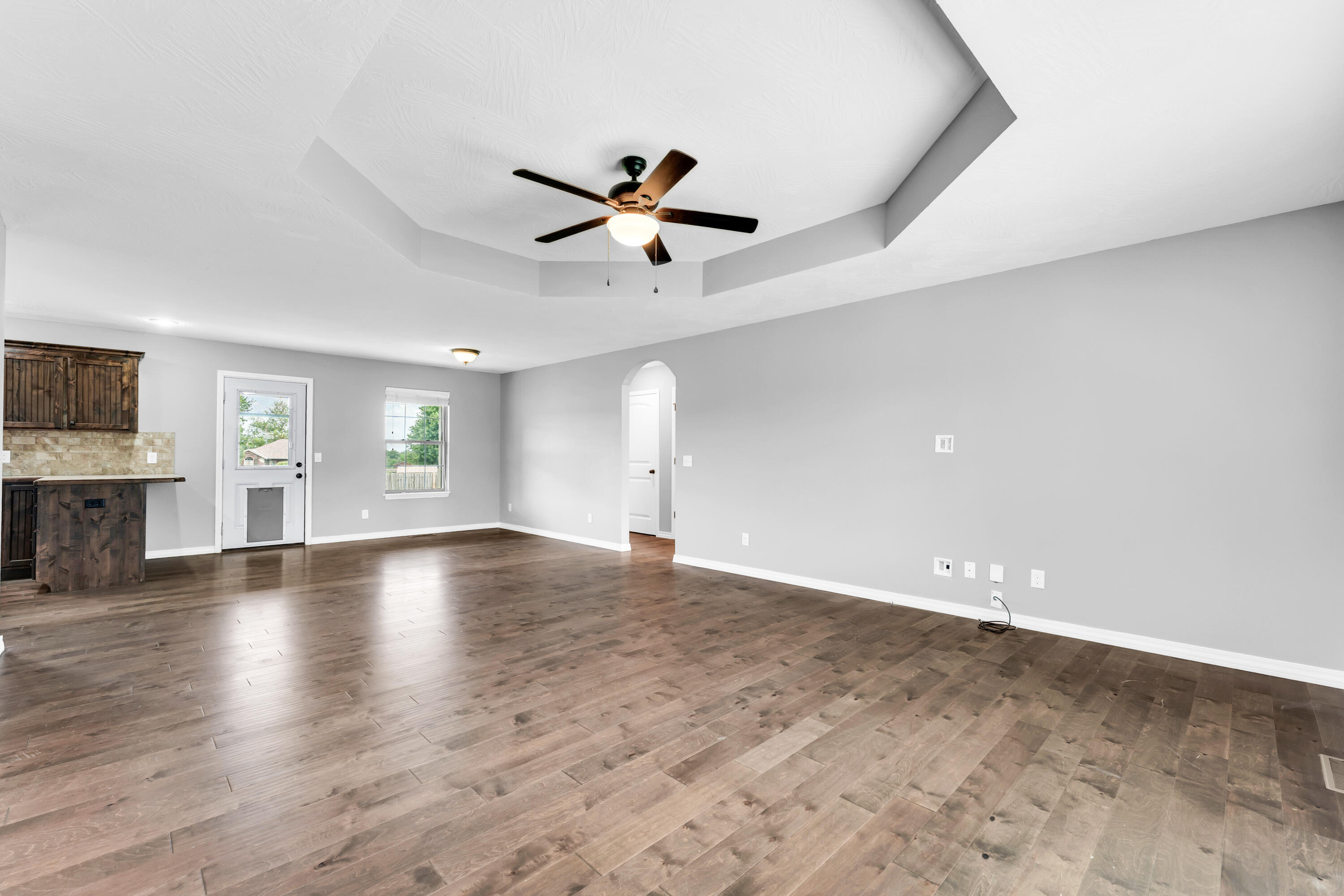 3075 East Colonial Court Property Photo 12