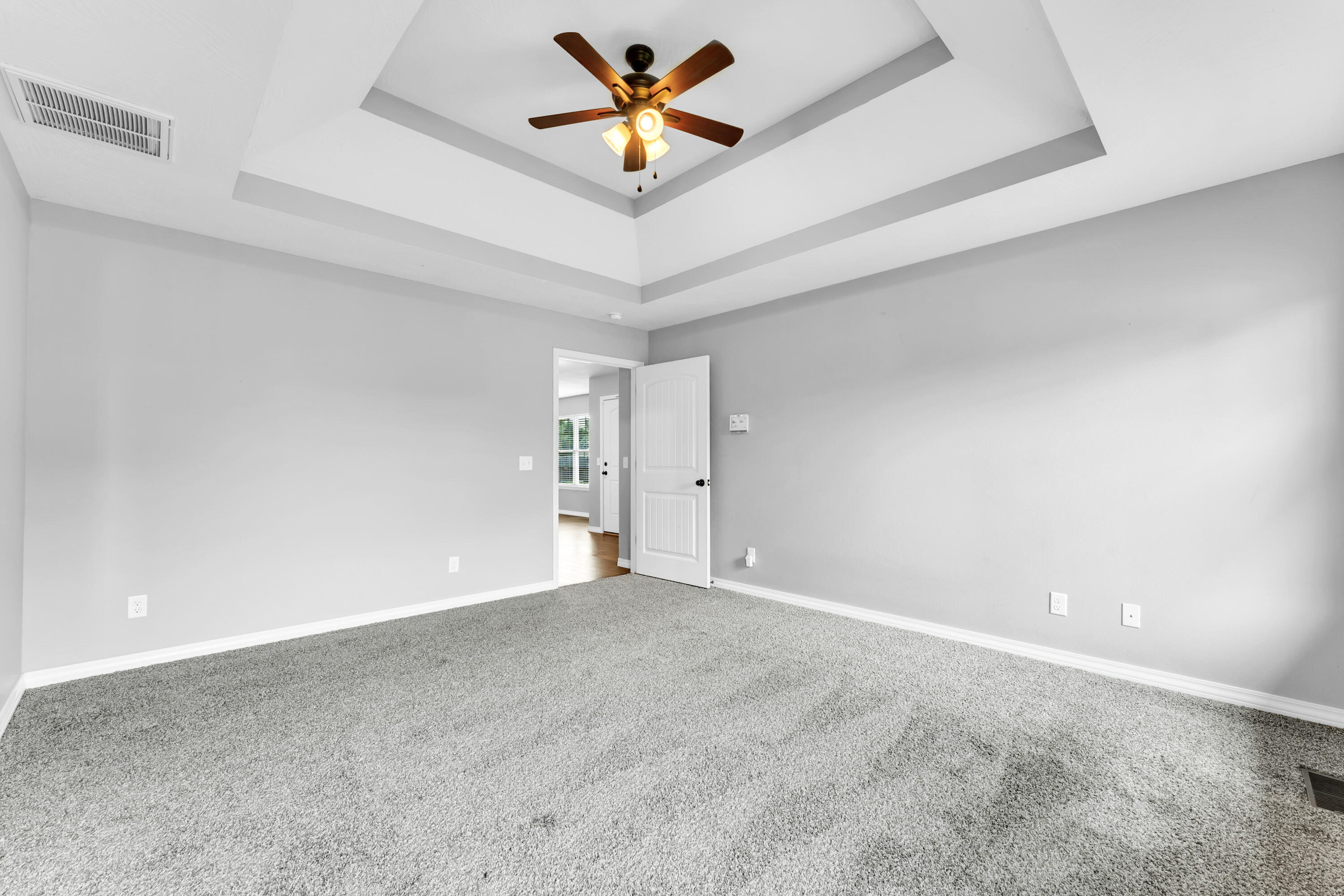 3075 East Colonial Court Property Photo 15