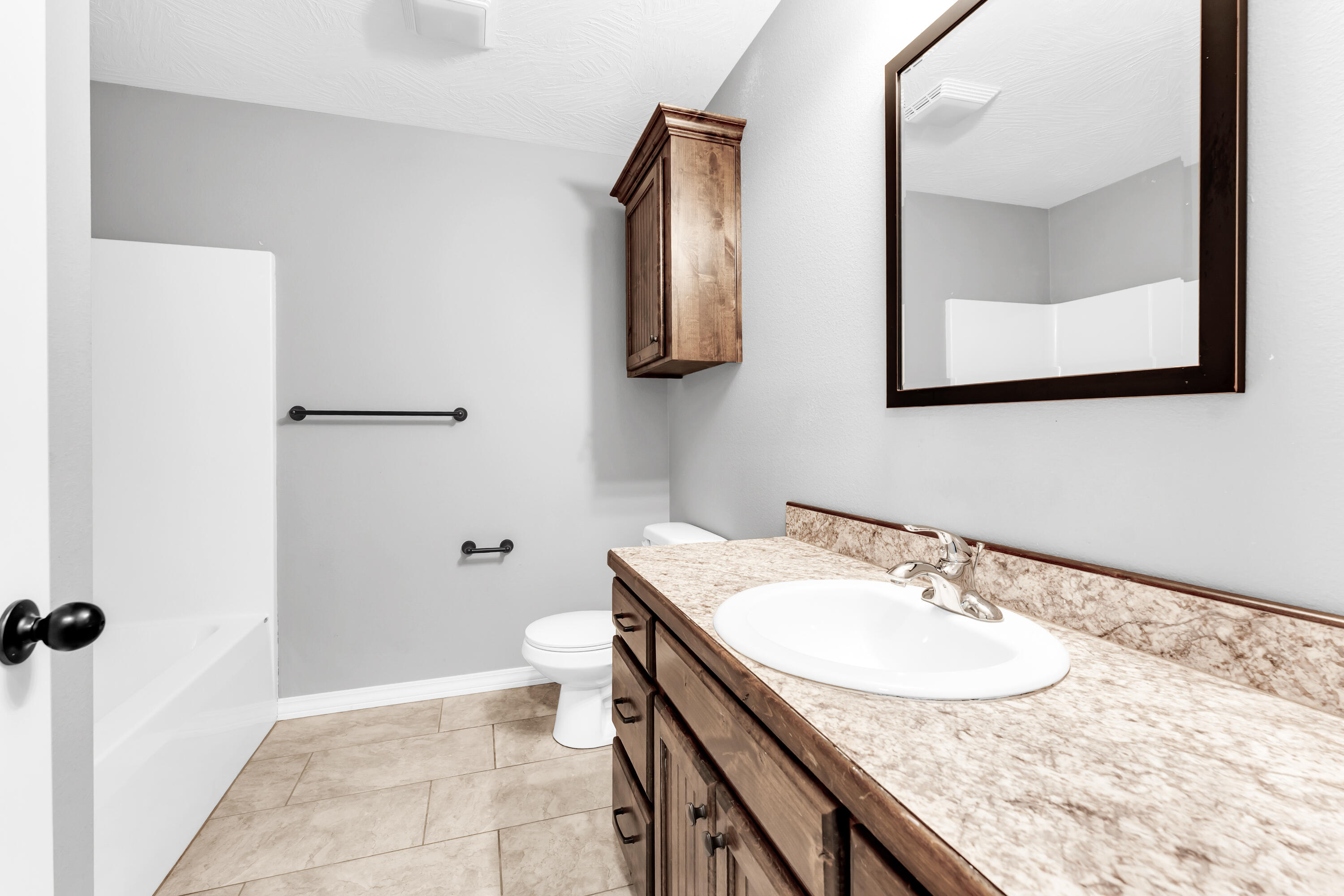 3075 East Colonial Court Property Photo 22