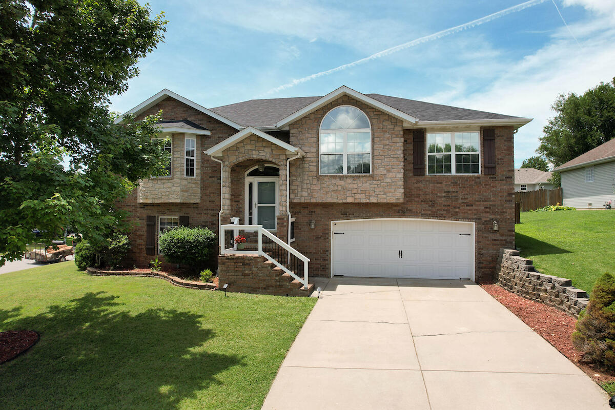 579 Lantern Hill Road Property Photo 1