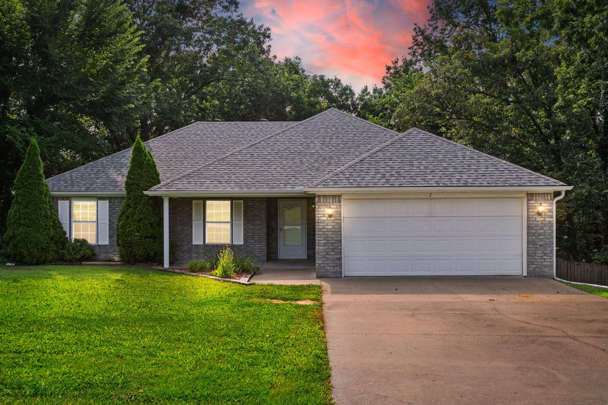 7 Taransay Circle Property Photo 1