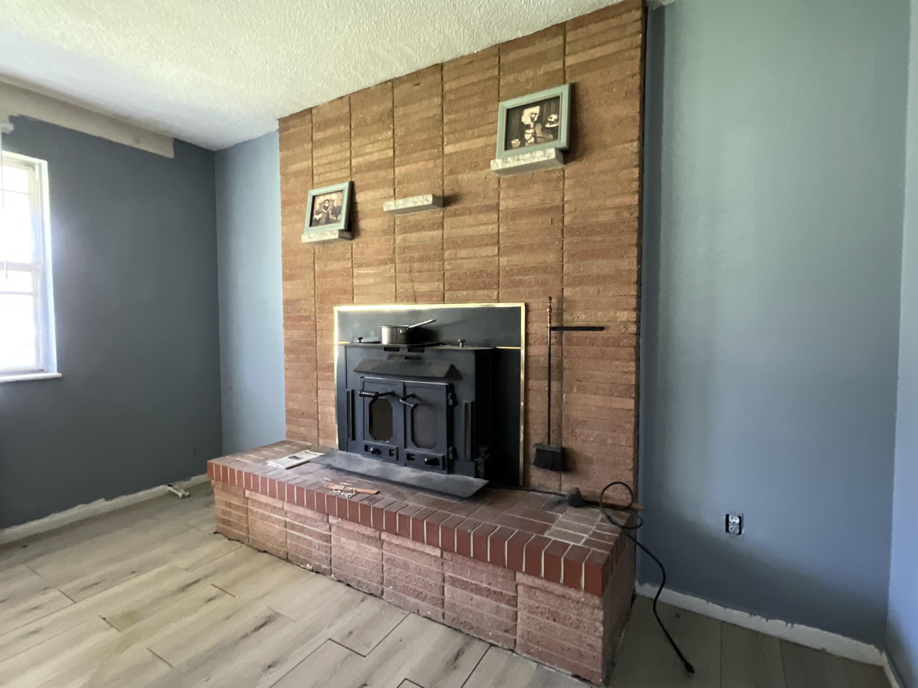 321 Walker Street Property Photo 5