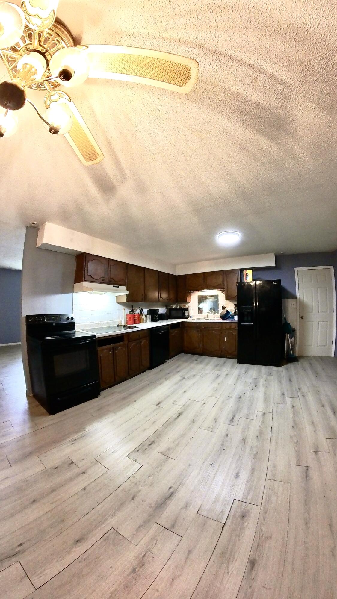 321 Walker Street Property Photo 8