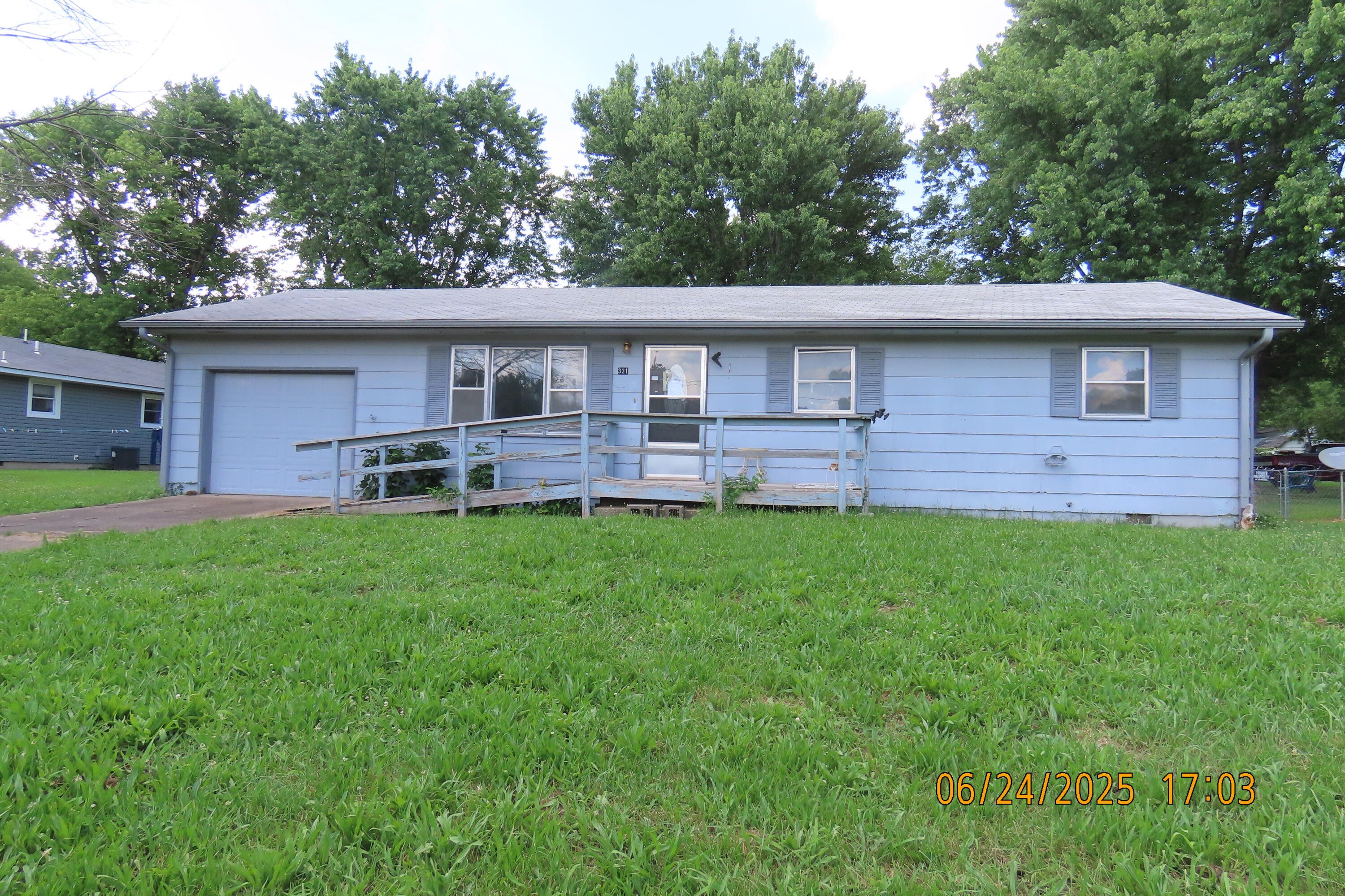 321 West Cofield Street Property Photo 1
