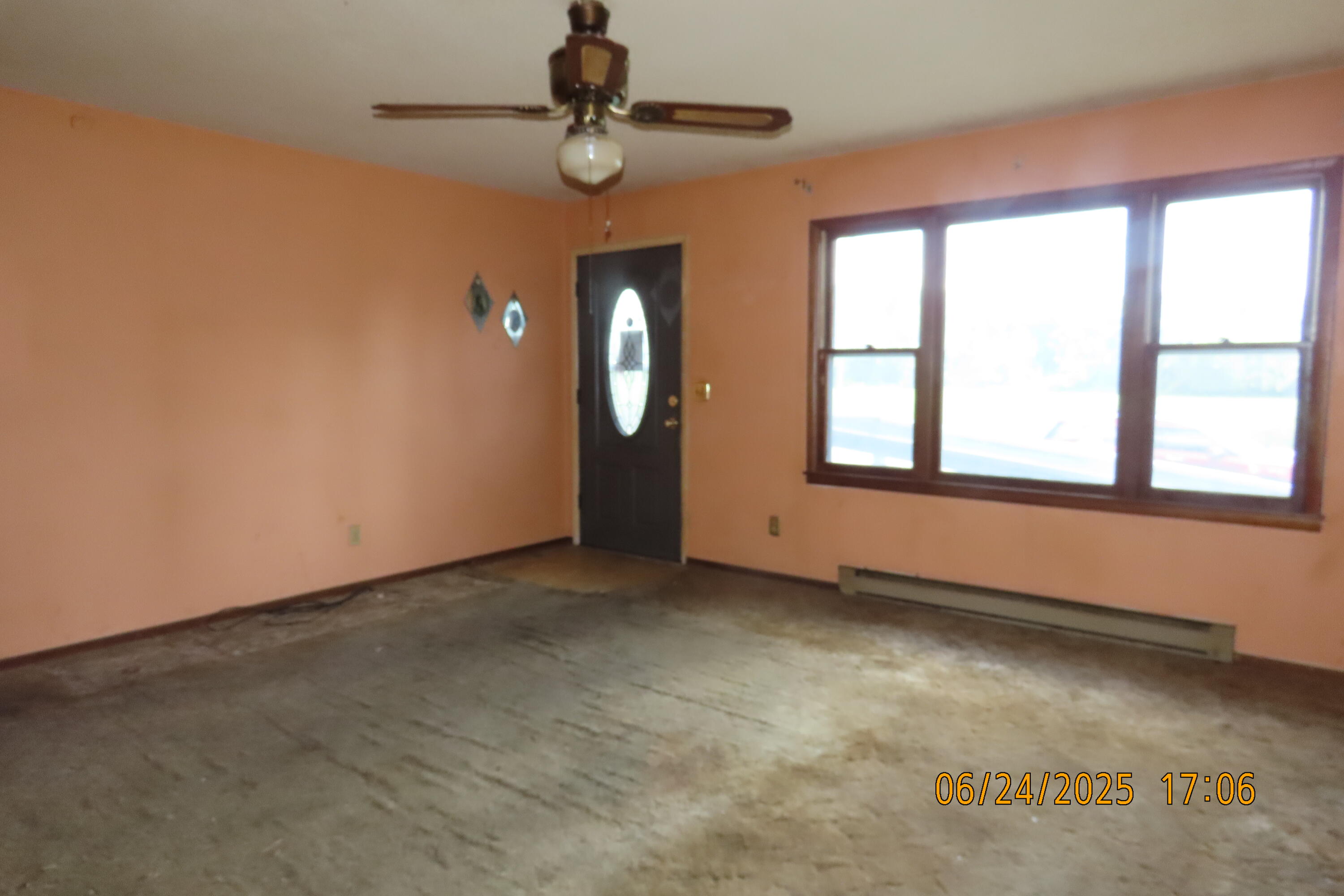 321 West Cofield Street Property Photo 4