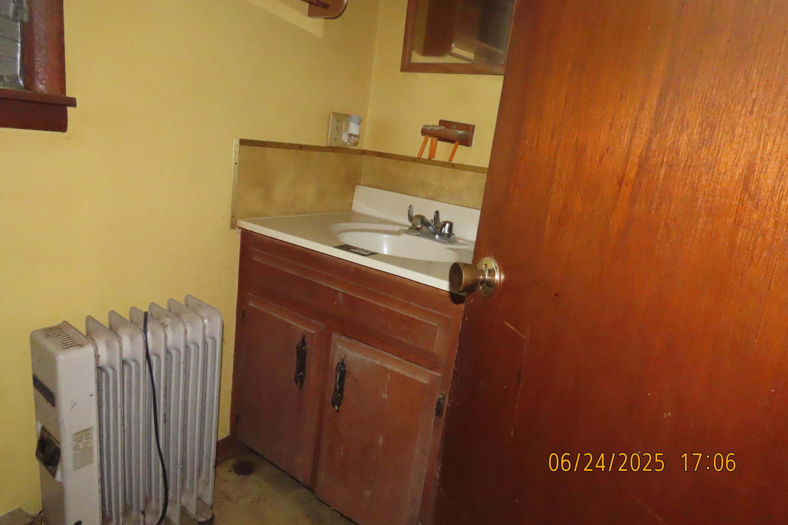 321 West Cofield Street Property Photo 5