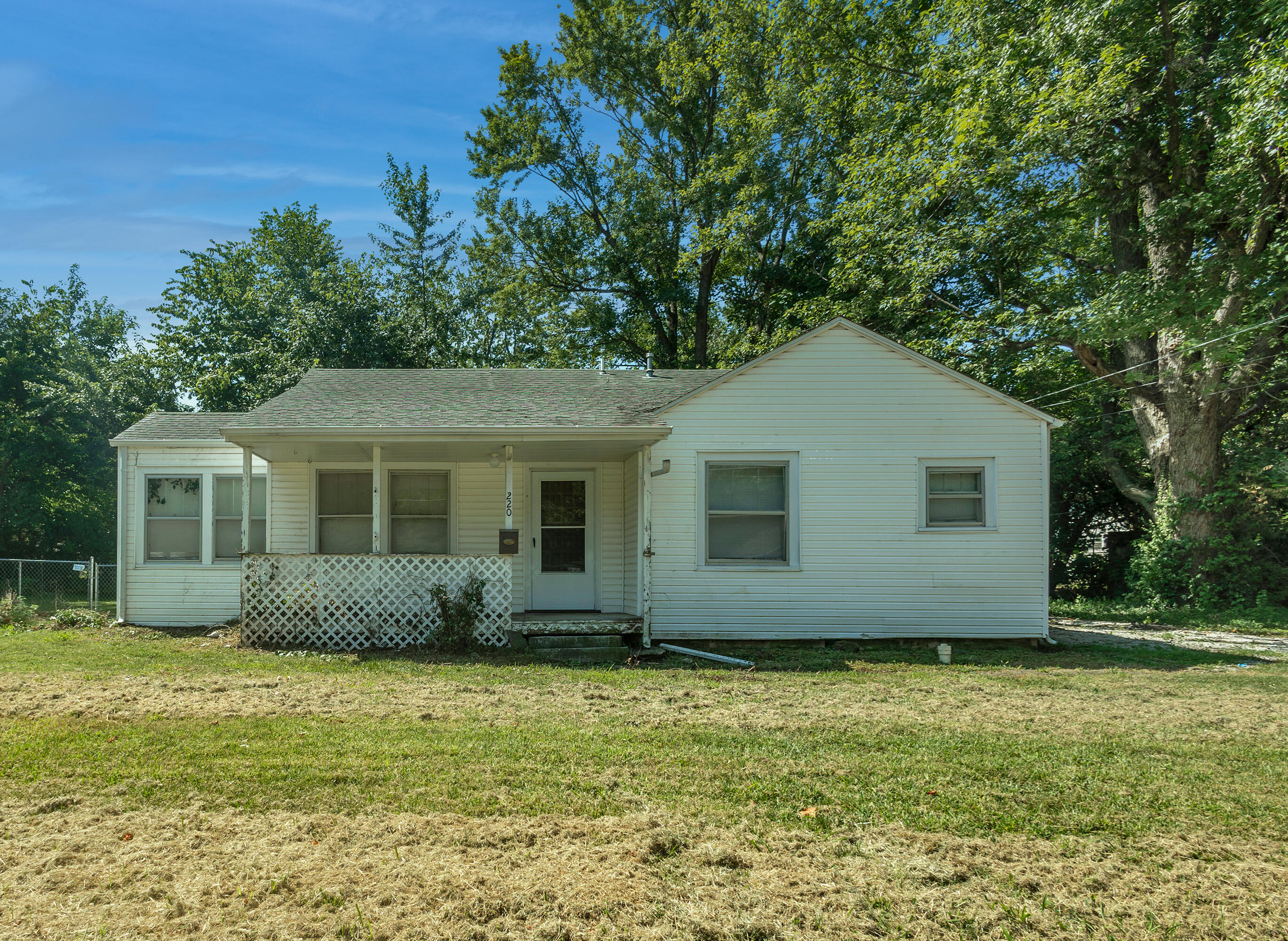 220 West Portland Street