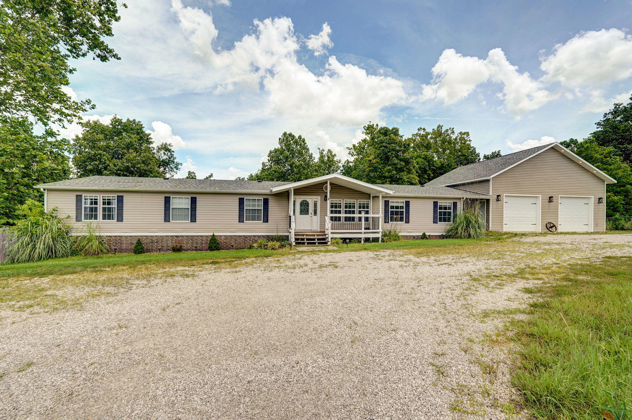 23214 State Highway 174 Property Photo 1