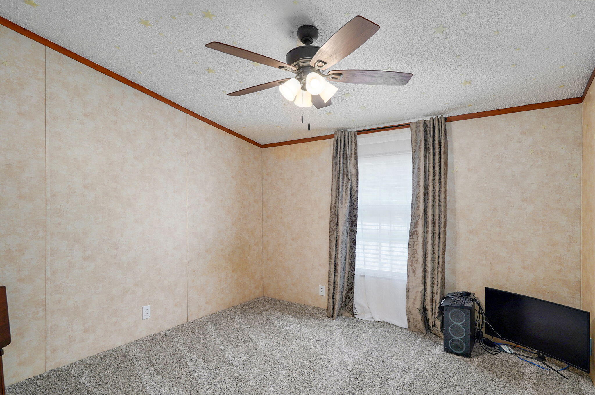 23214 State Highway 174 Property Photo 18