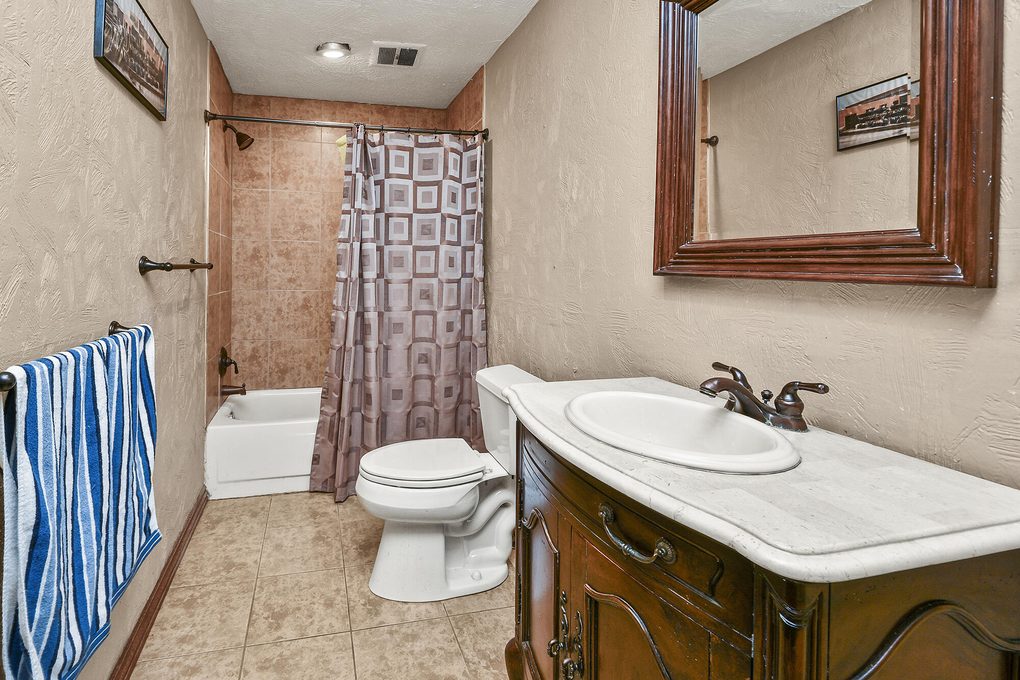 4862 South Fremont Avenue Property Photo 26