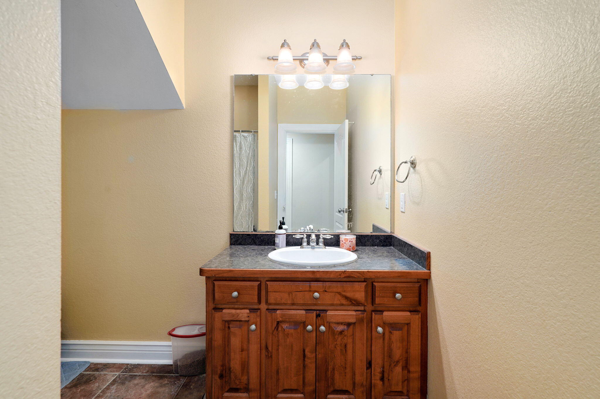 823 Mcvey Street Property Photo 29