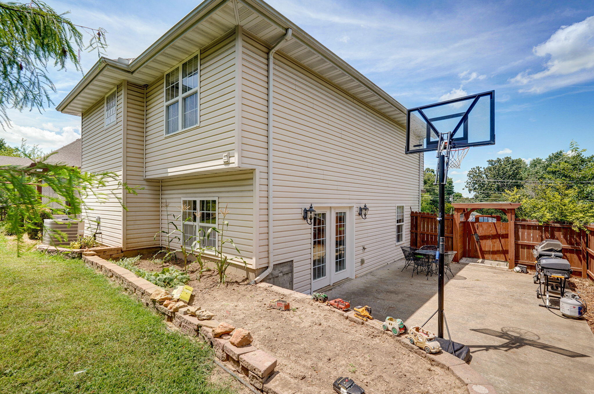 823 Mcvey Street Property Photo 33