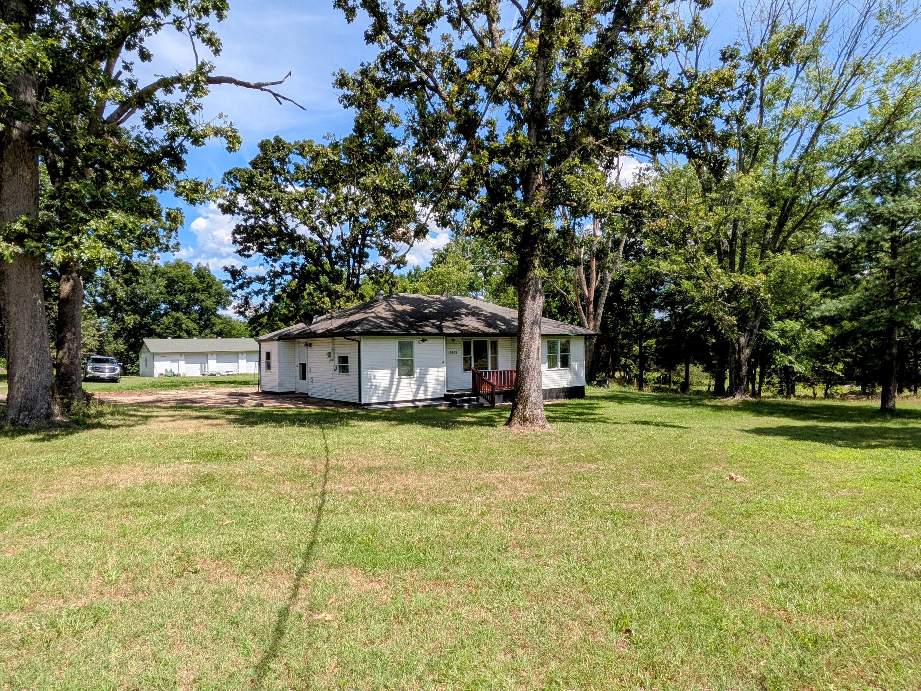 13802 E. State Hwy 76 Property Photo 3